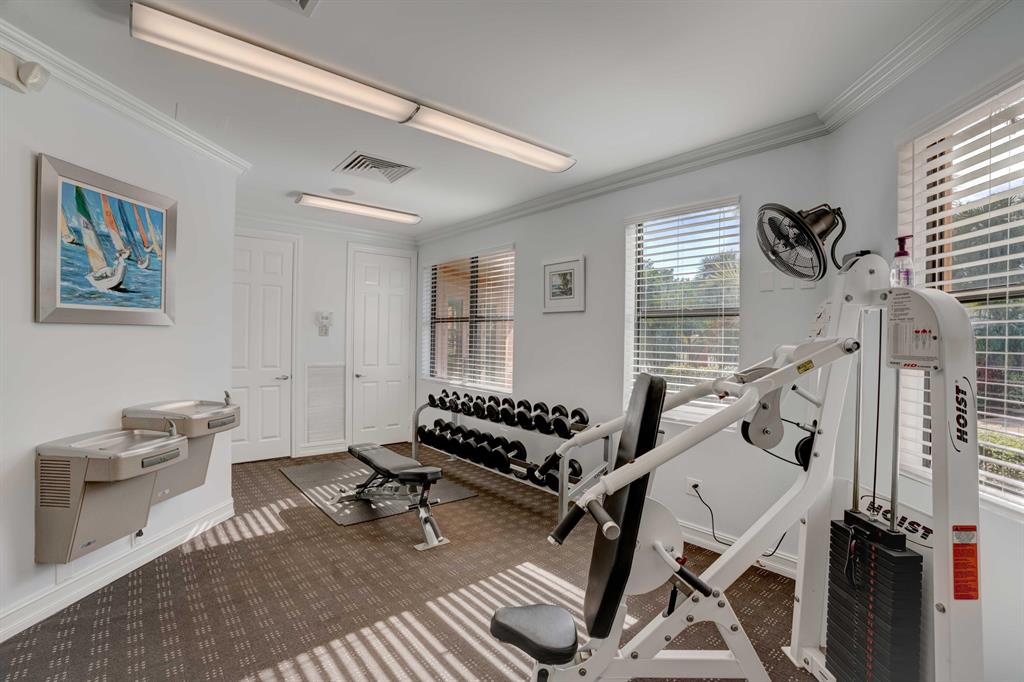 400 Uno Lago Drive 204