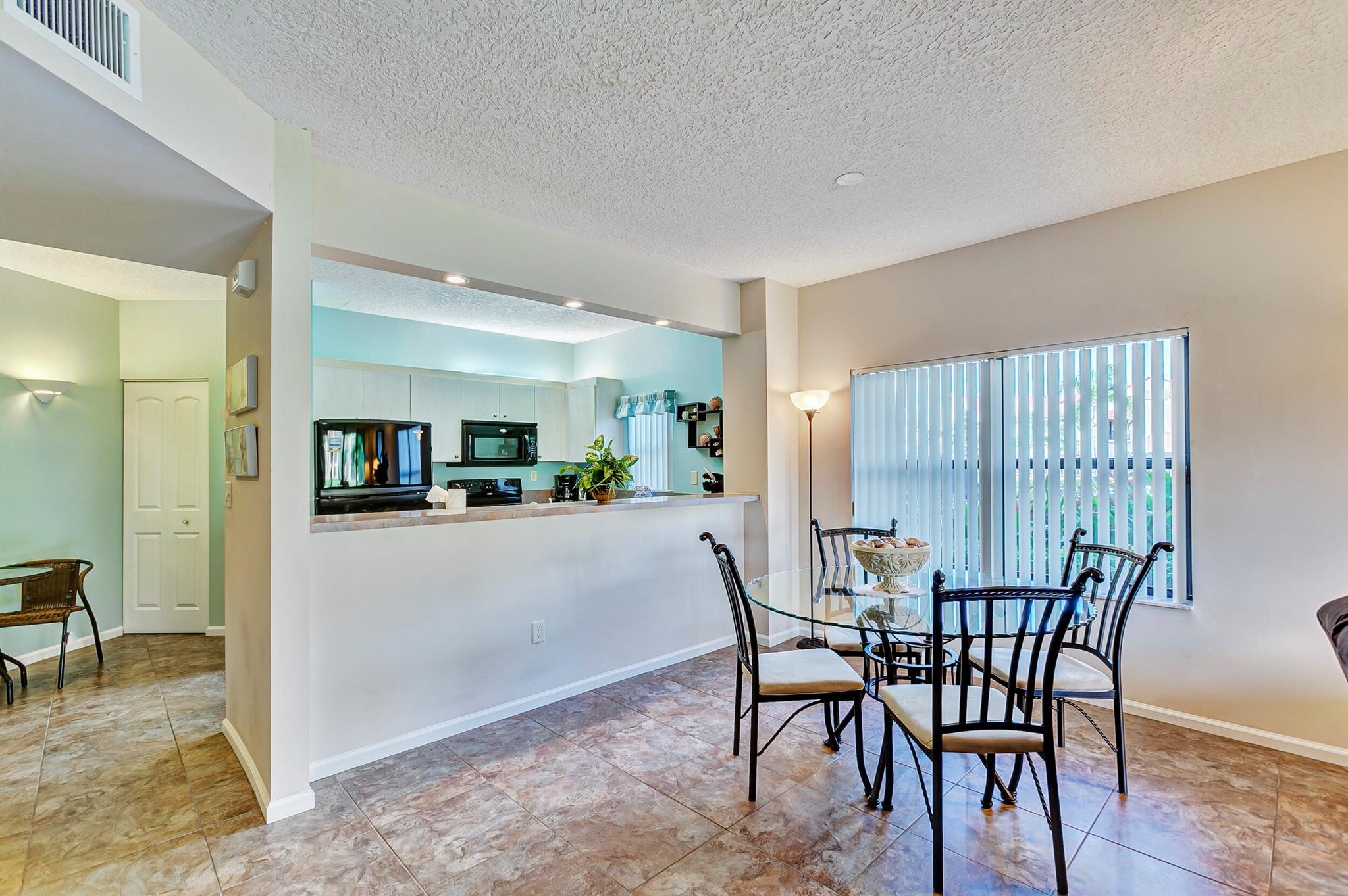 300 Uno Lago Drive 101