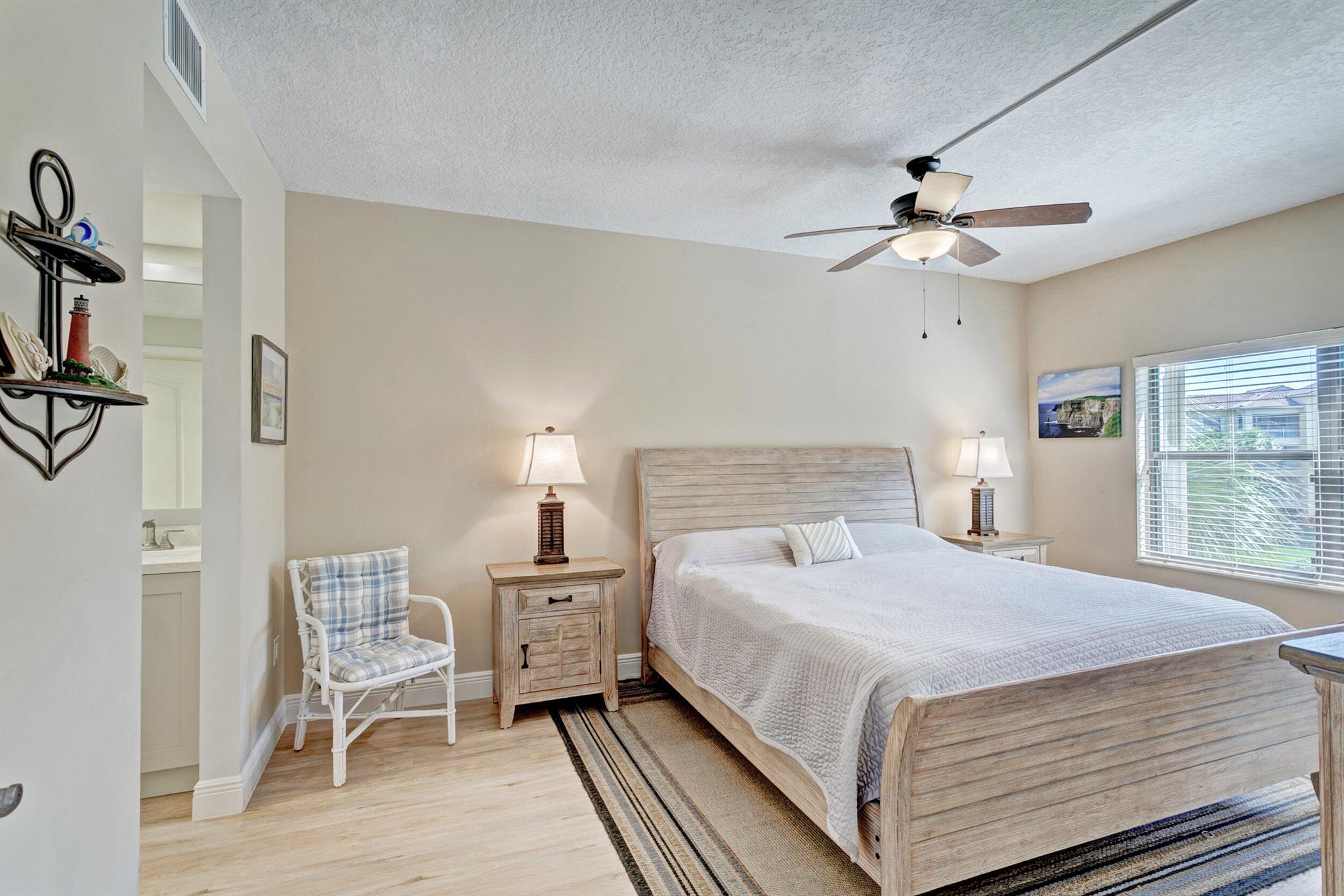 300 Uno Lago Drive 305