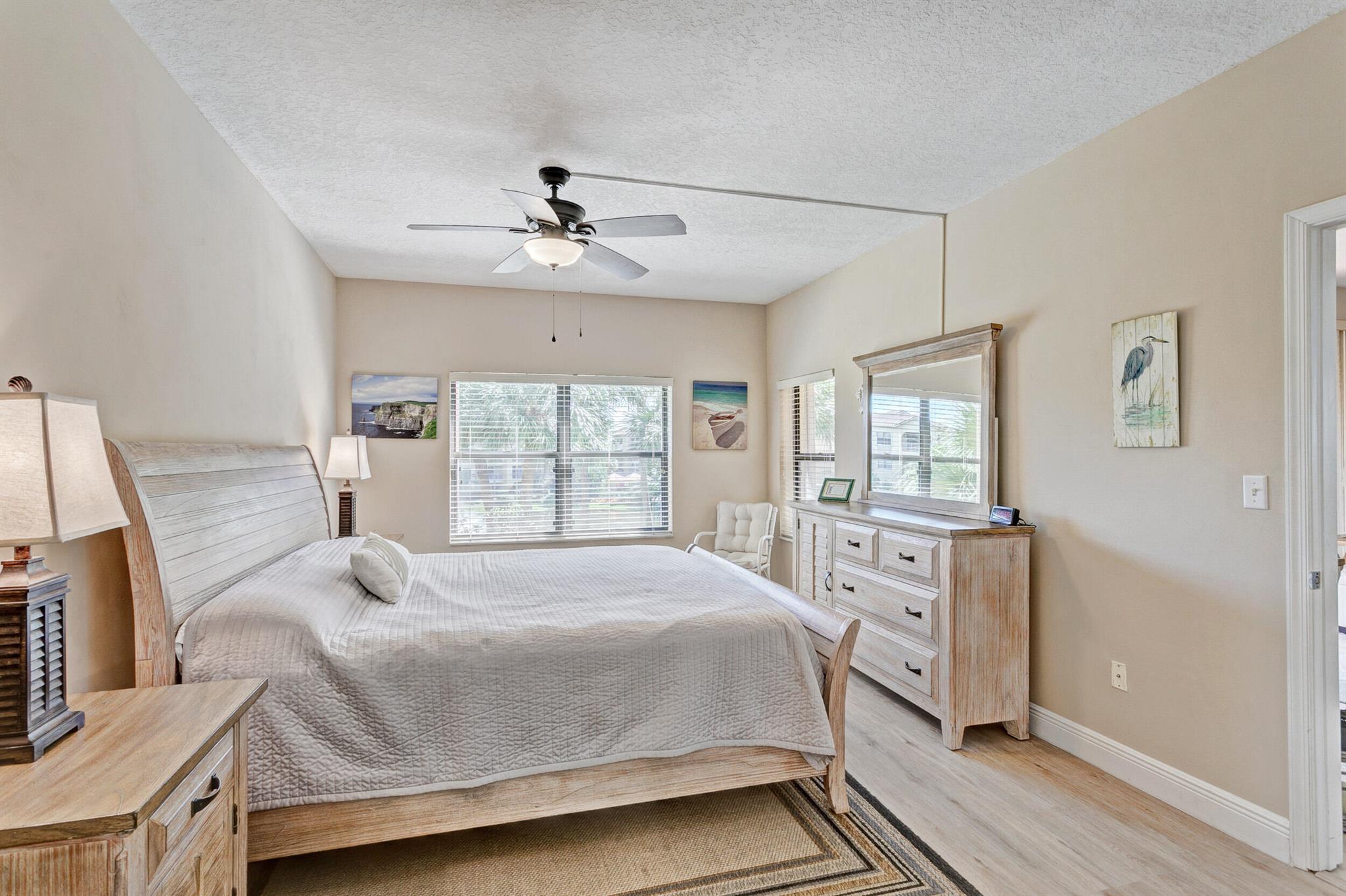 300 Uno Lago Drive 305