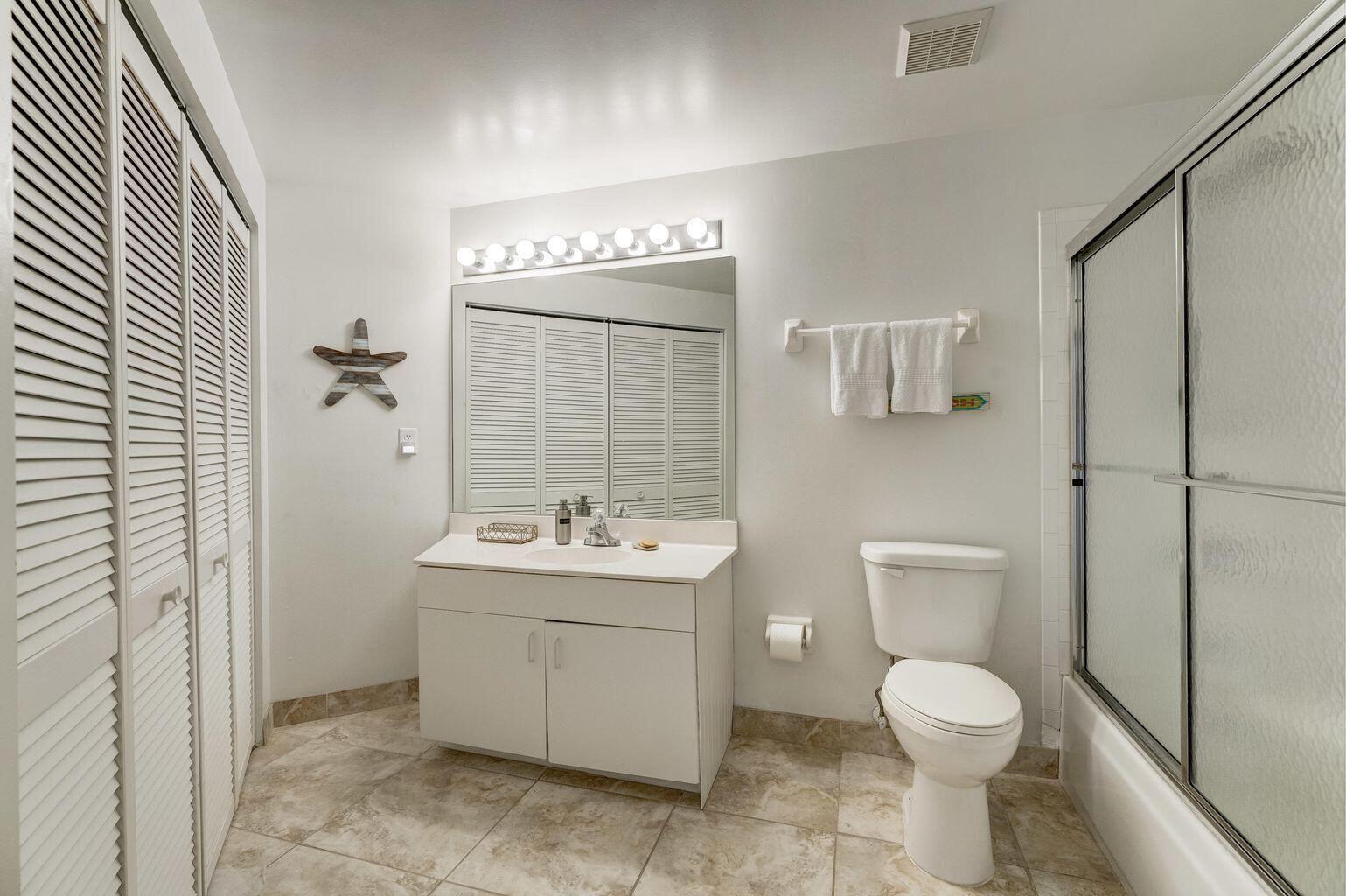 300 Uno Lago Drive 305