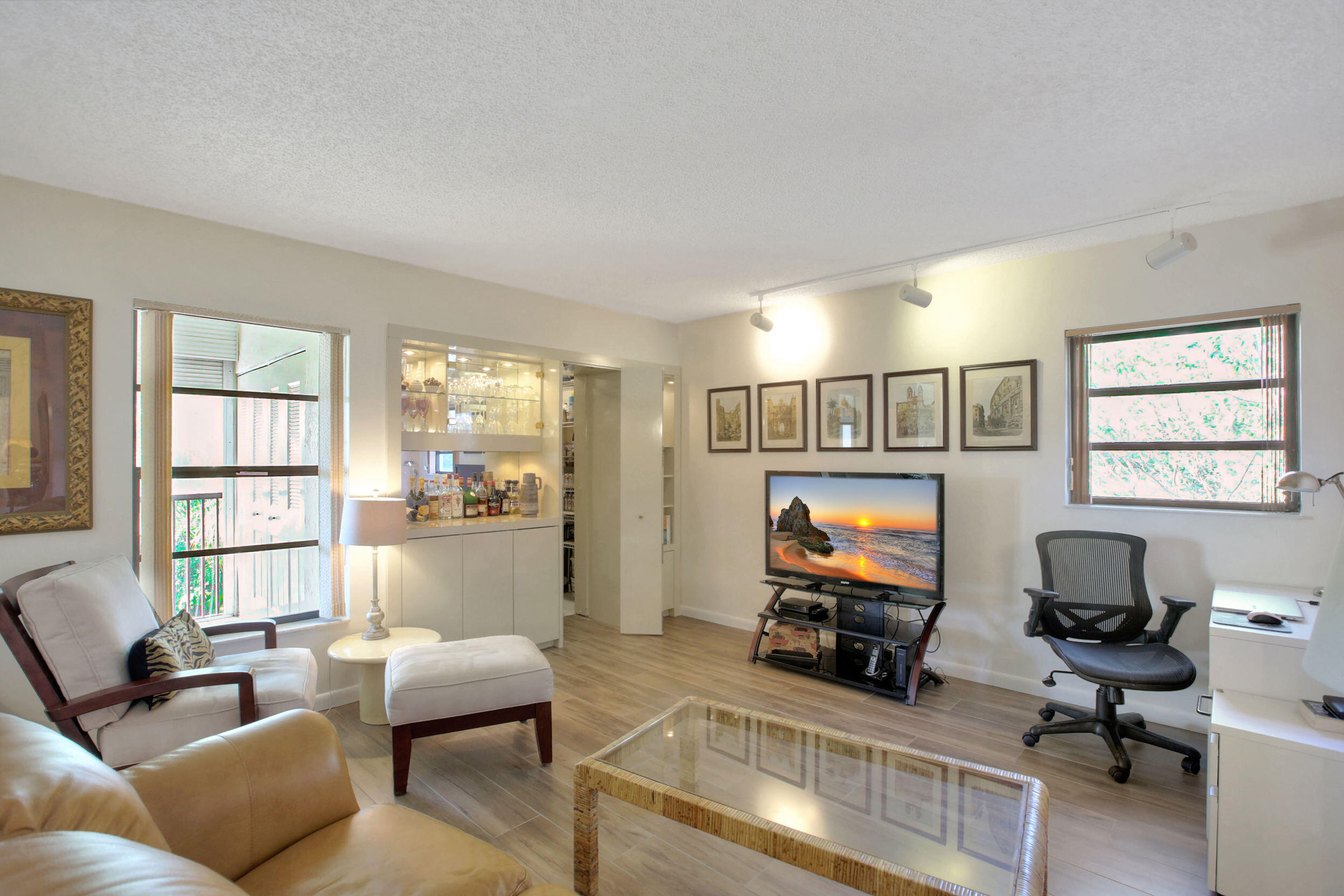 3591 Environ Boulevard A310