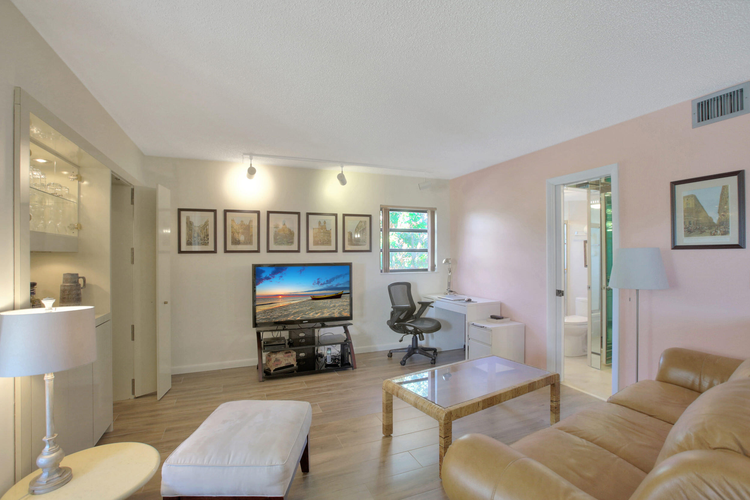 3591 Environ Boulevard A310
