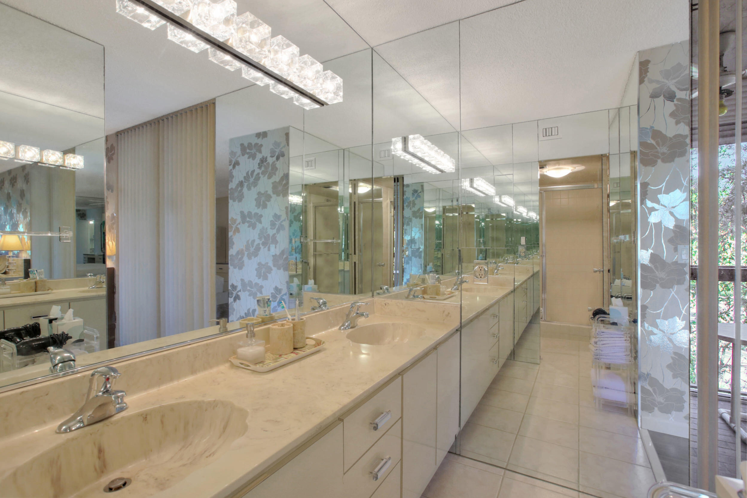 3591 Environ Boulevard A310