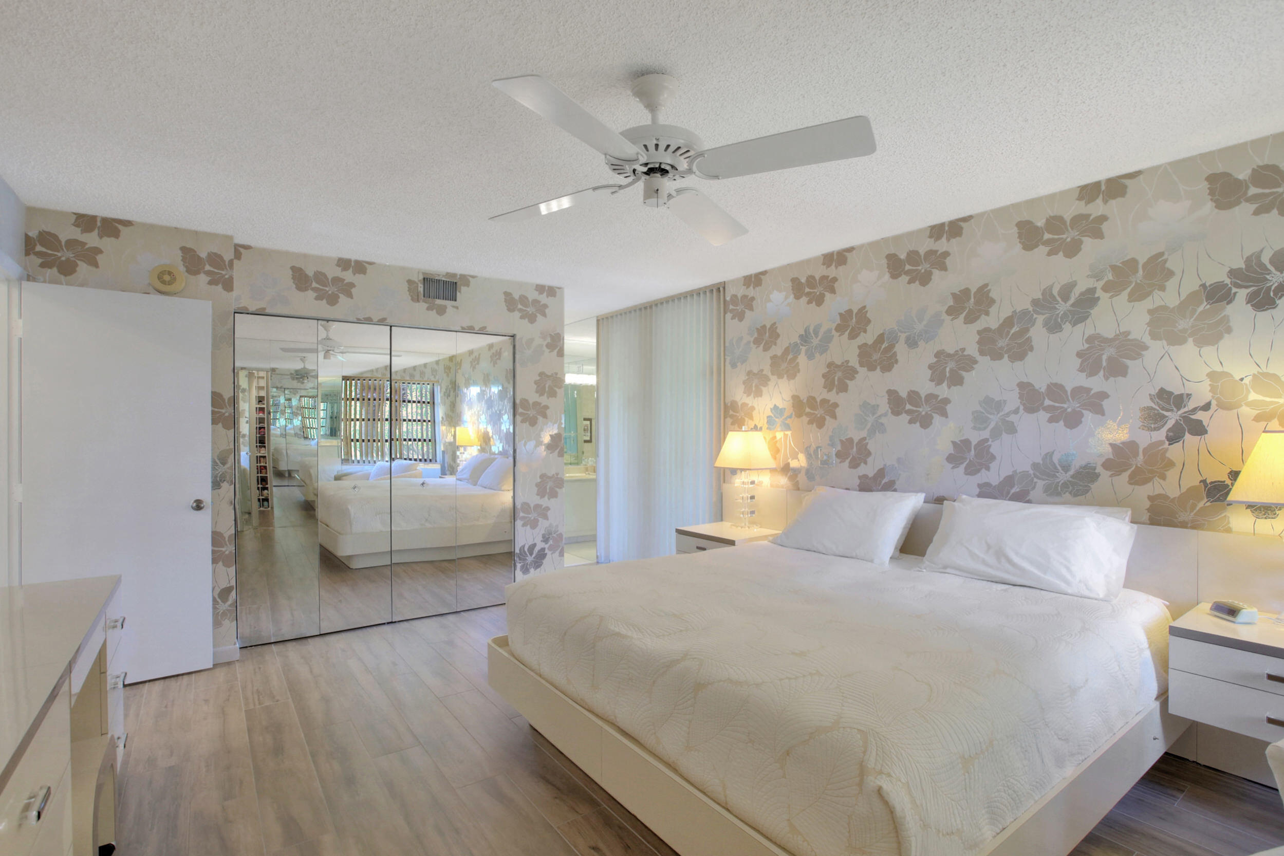 3591 Environ Boulevard A310