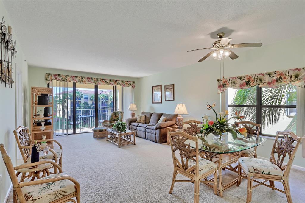 800 Uno Lago Drive 305