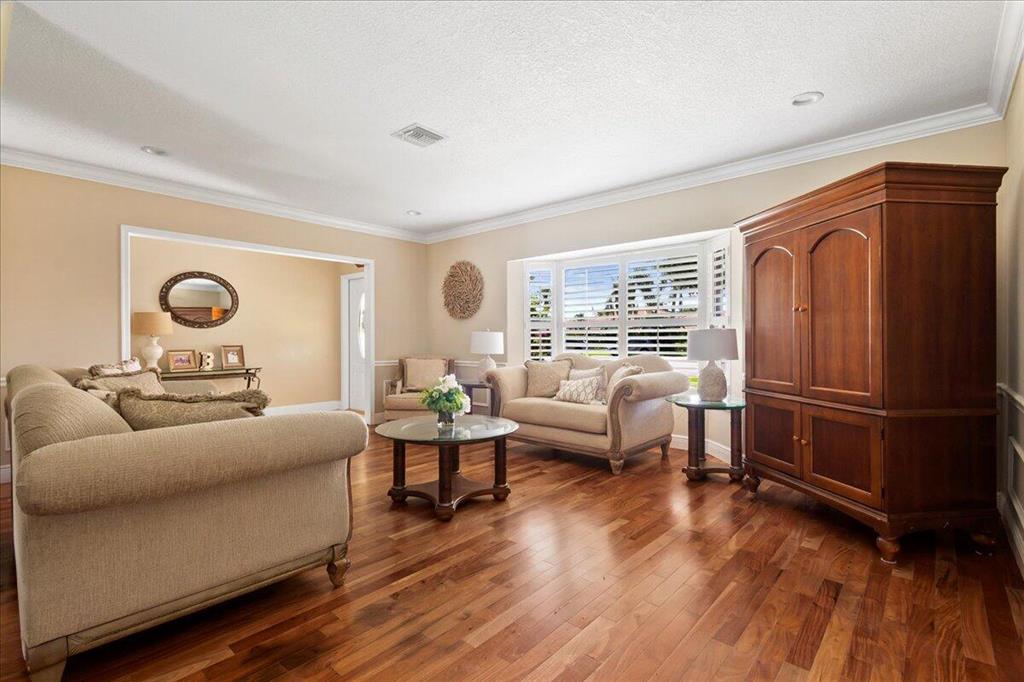 3 Durness Court
