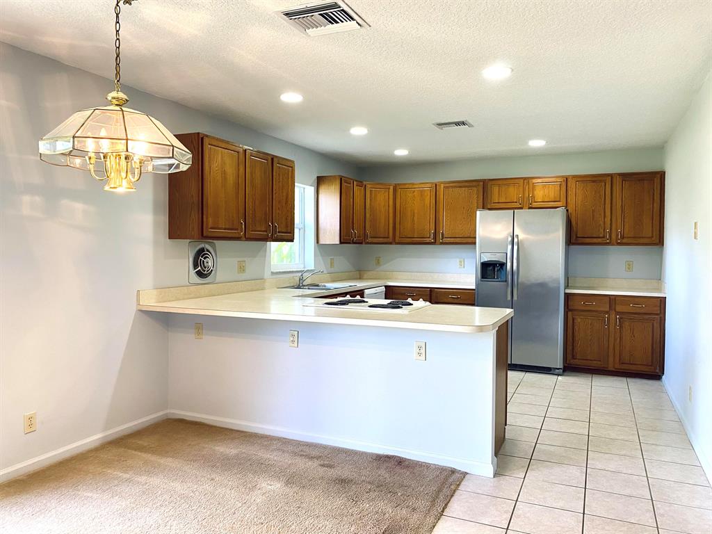 1056 Staghorn Street 1056