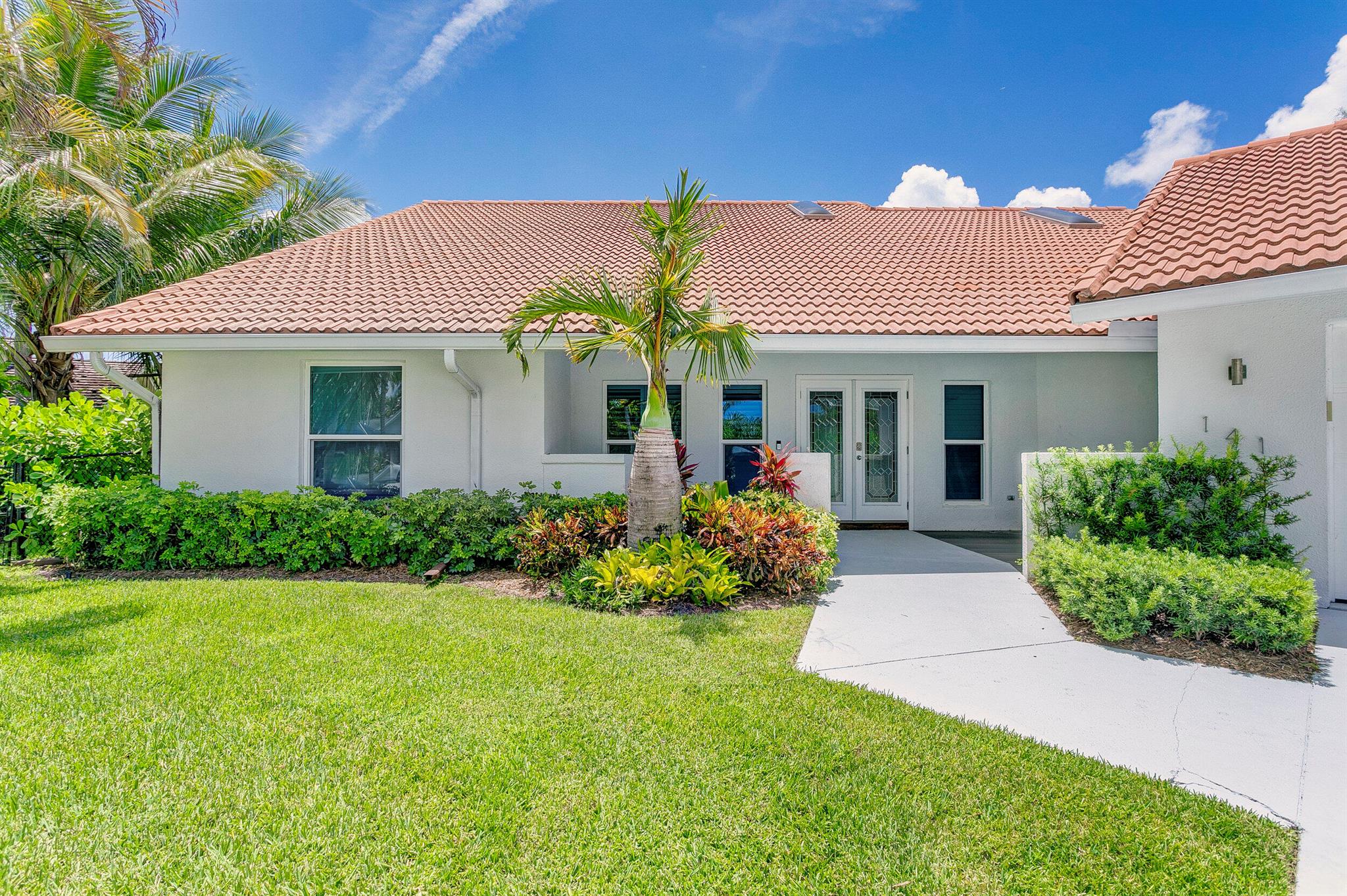 141 Pine Hill Trail W