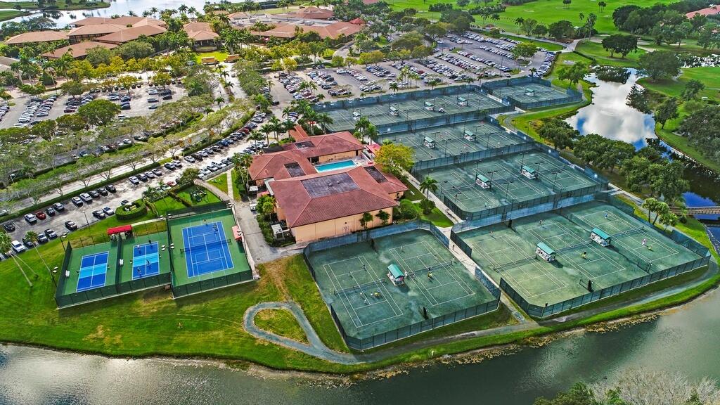 377 Prestwick Lane 2