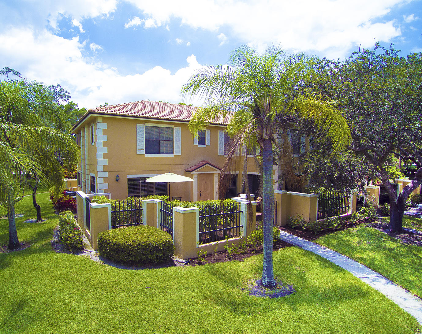 377 Prestwick Lane 2