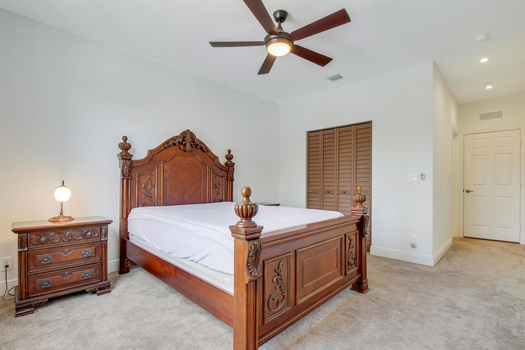3561 Forest Hill Boulevard 68
