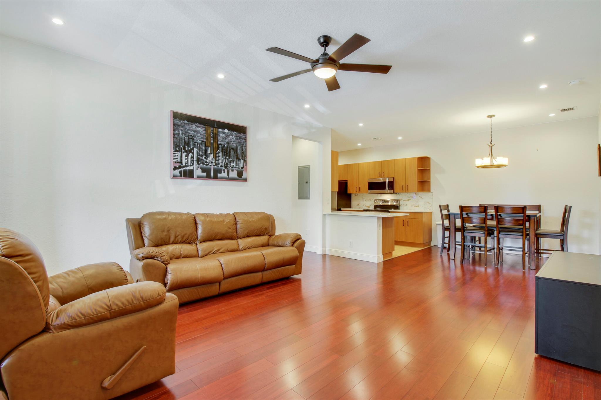 3561 Forest Hill Boulevard 68