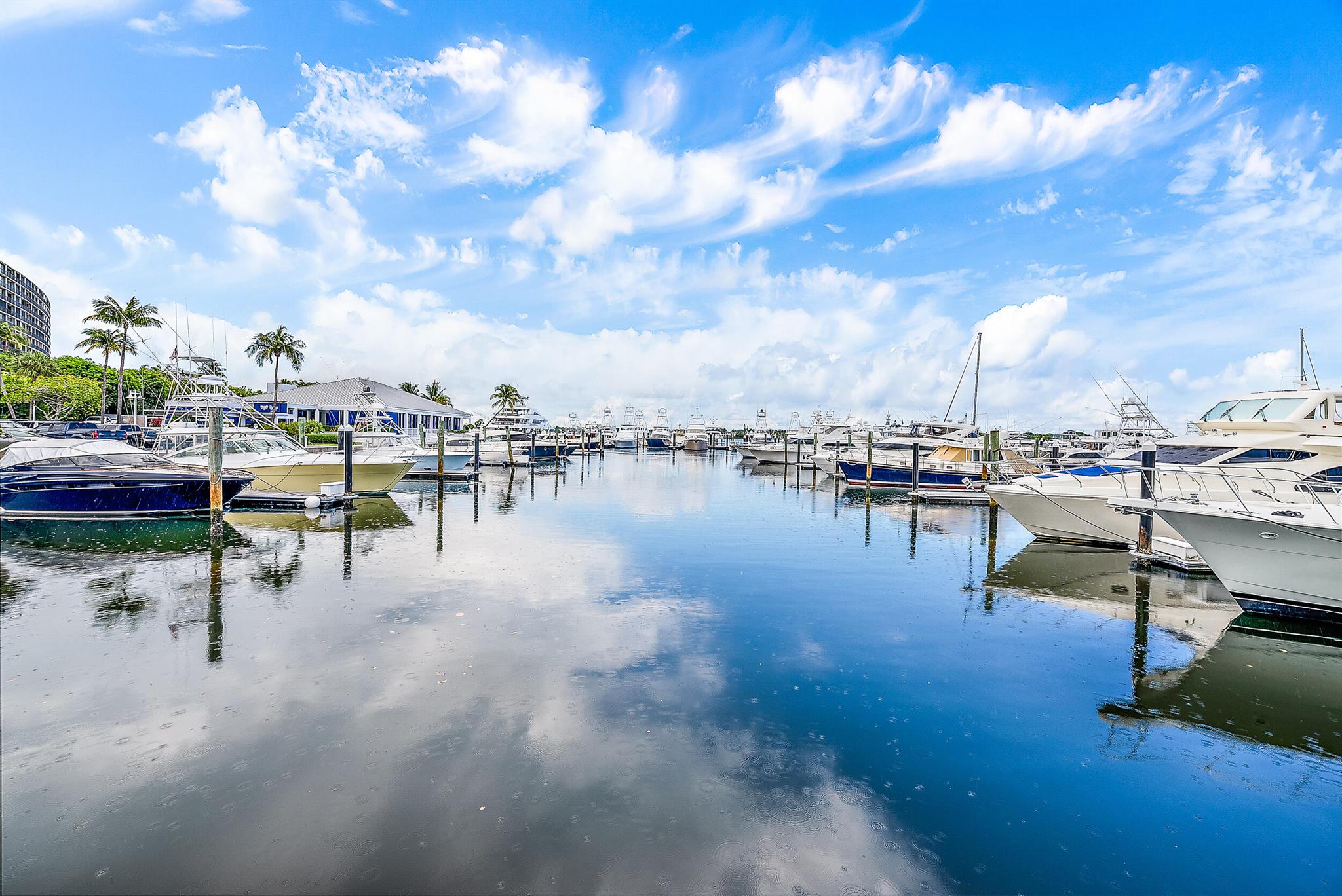 136 Lakeshore Drive 511