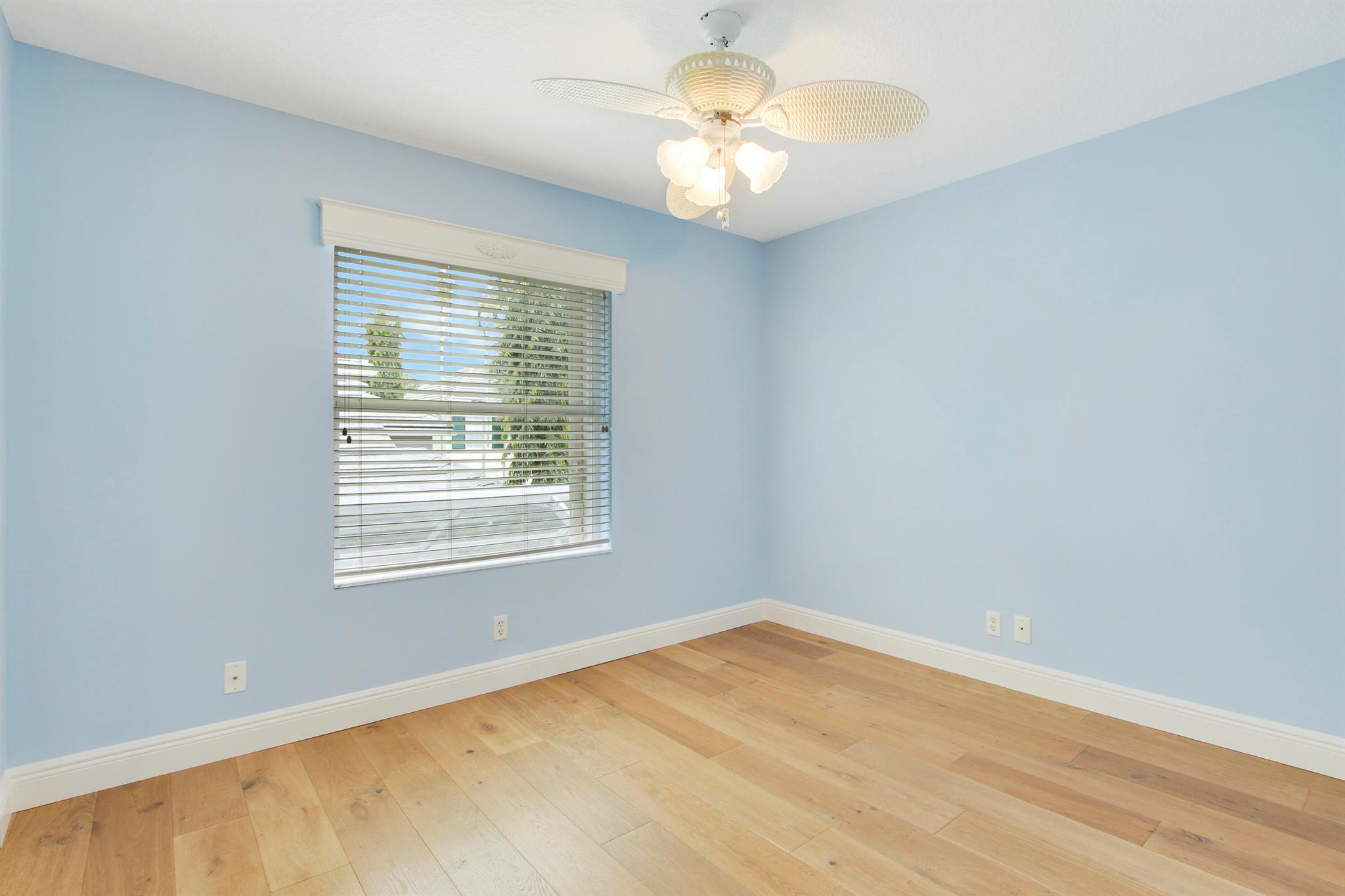 1228 Egret Circle S