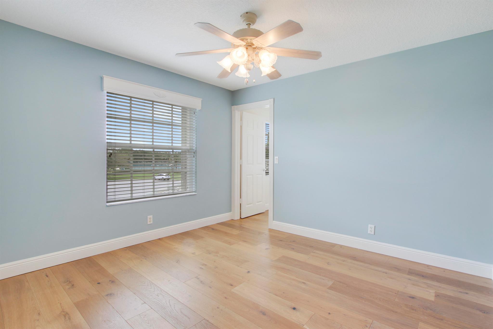 1228 Egret Circle S