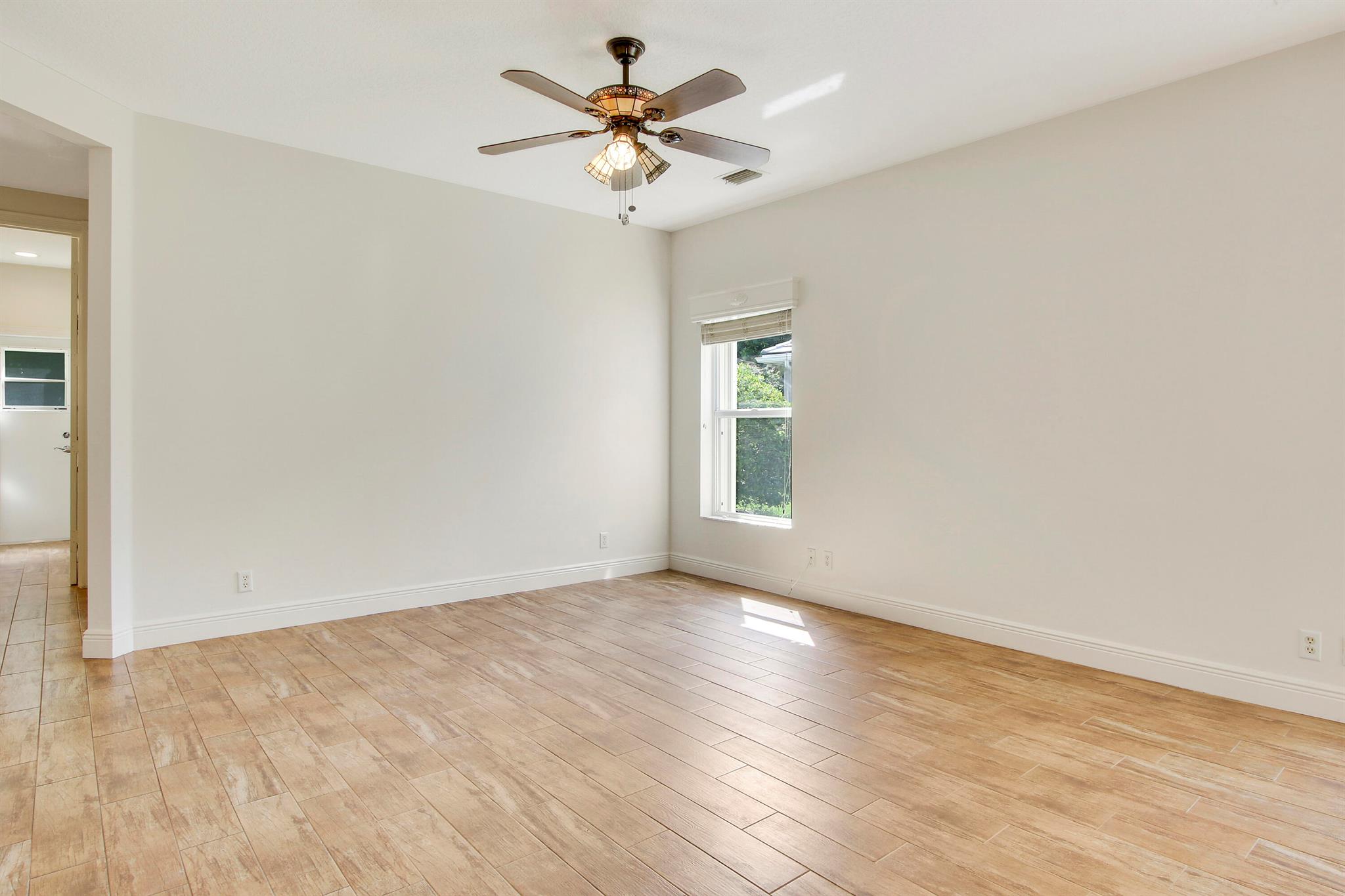 1228 Egret Circle S