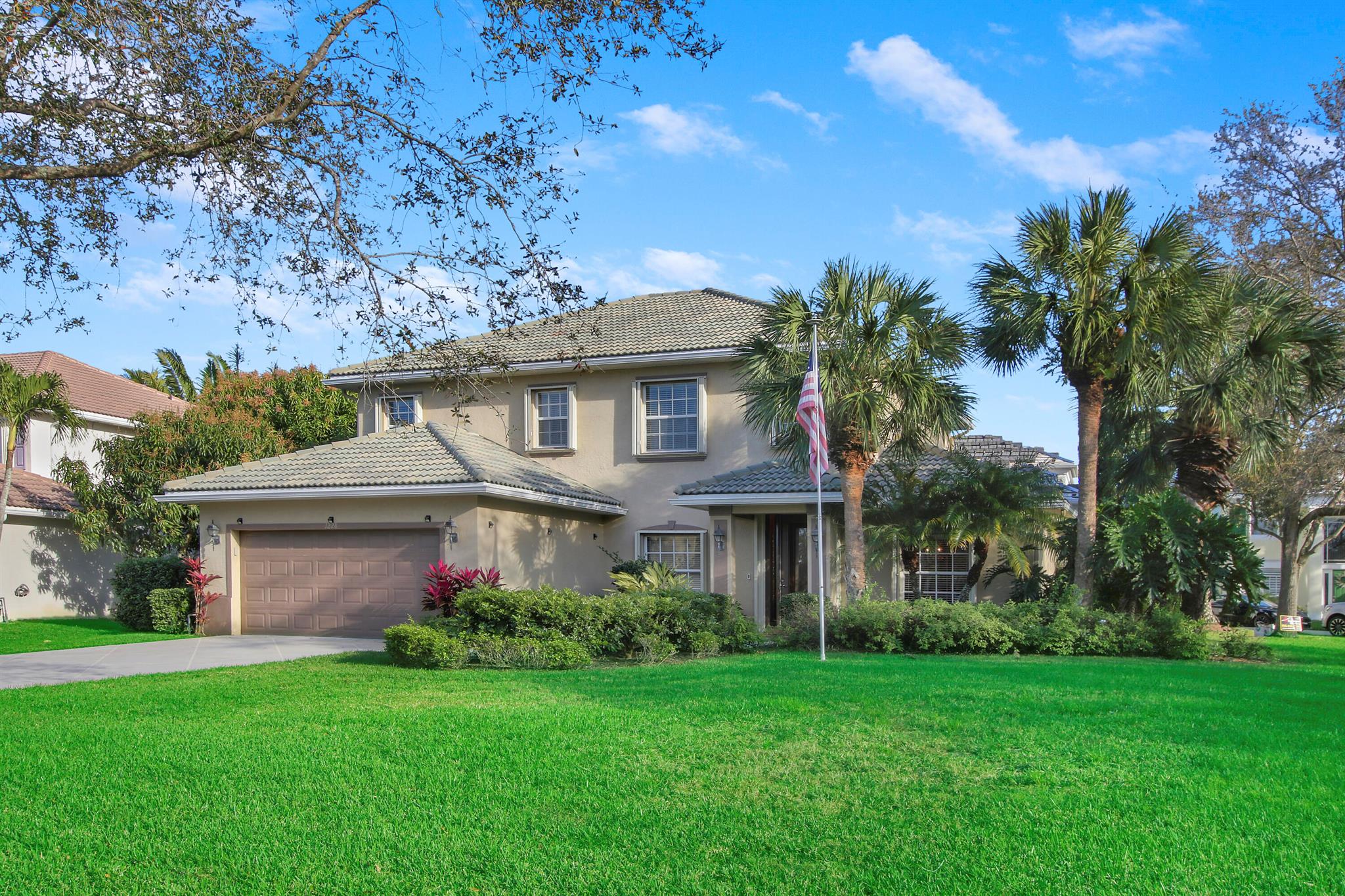 1228 Egret Circle S