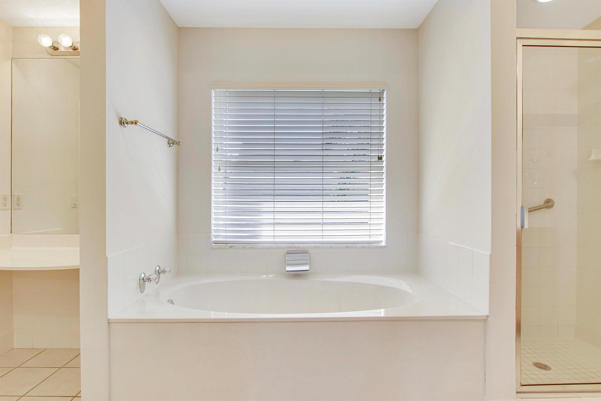 1228 Egret Circle S