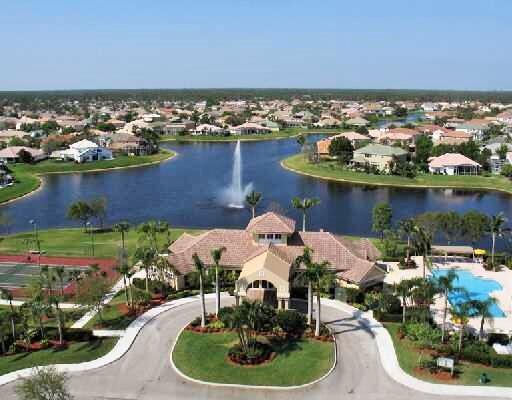 1228 Egret Circle S