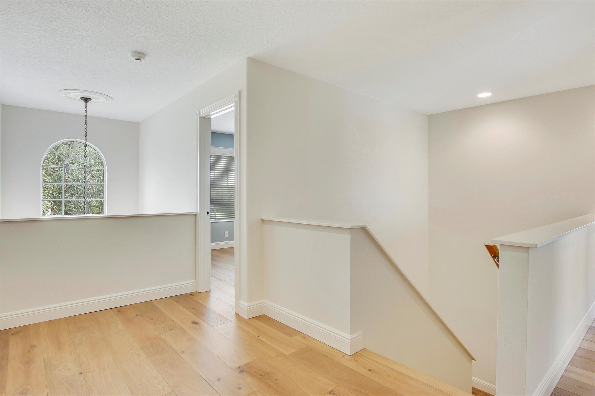 1228 Egret Circle S