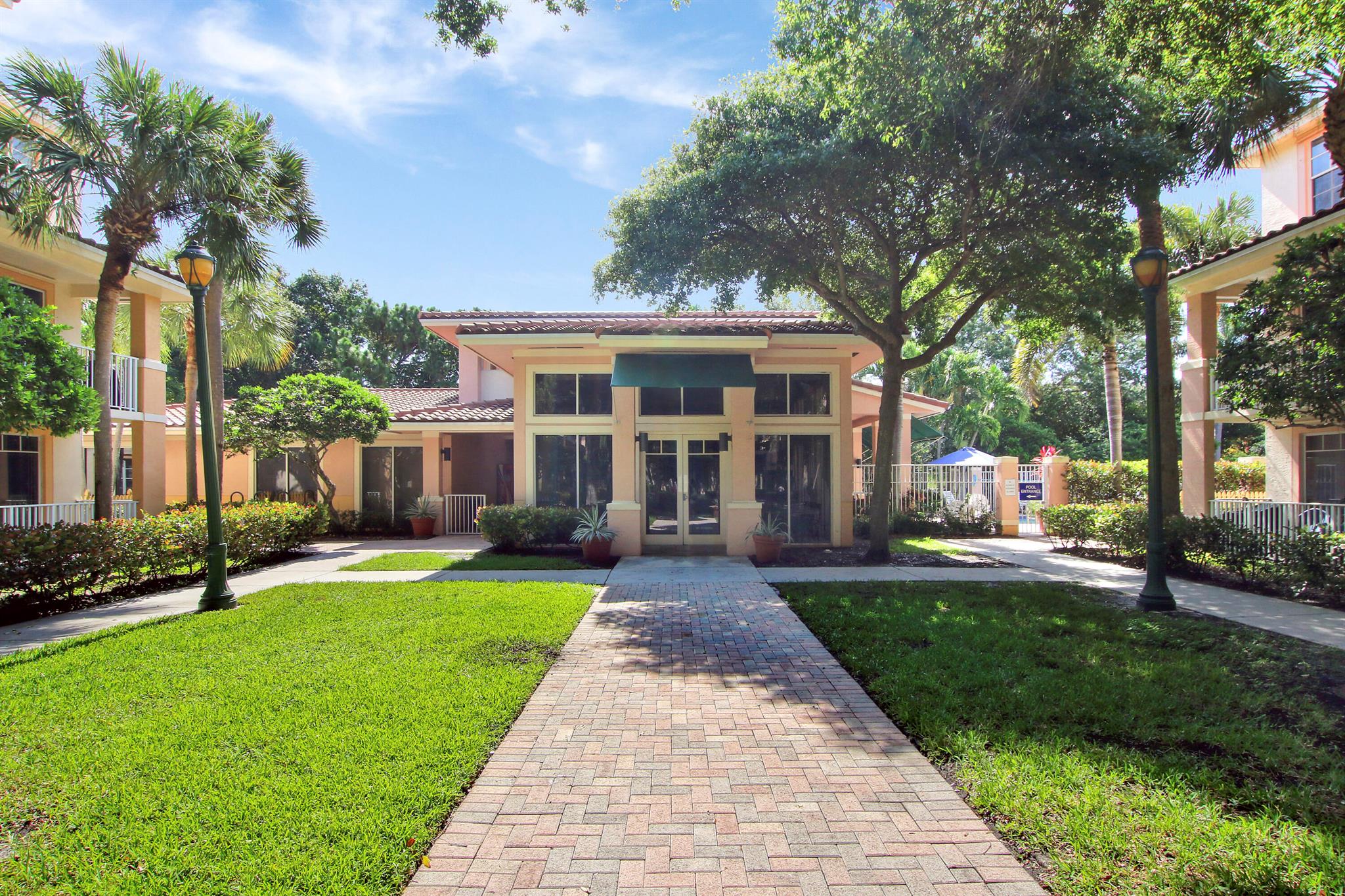 1209 Main Street 310