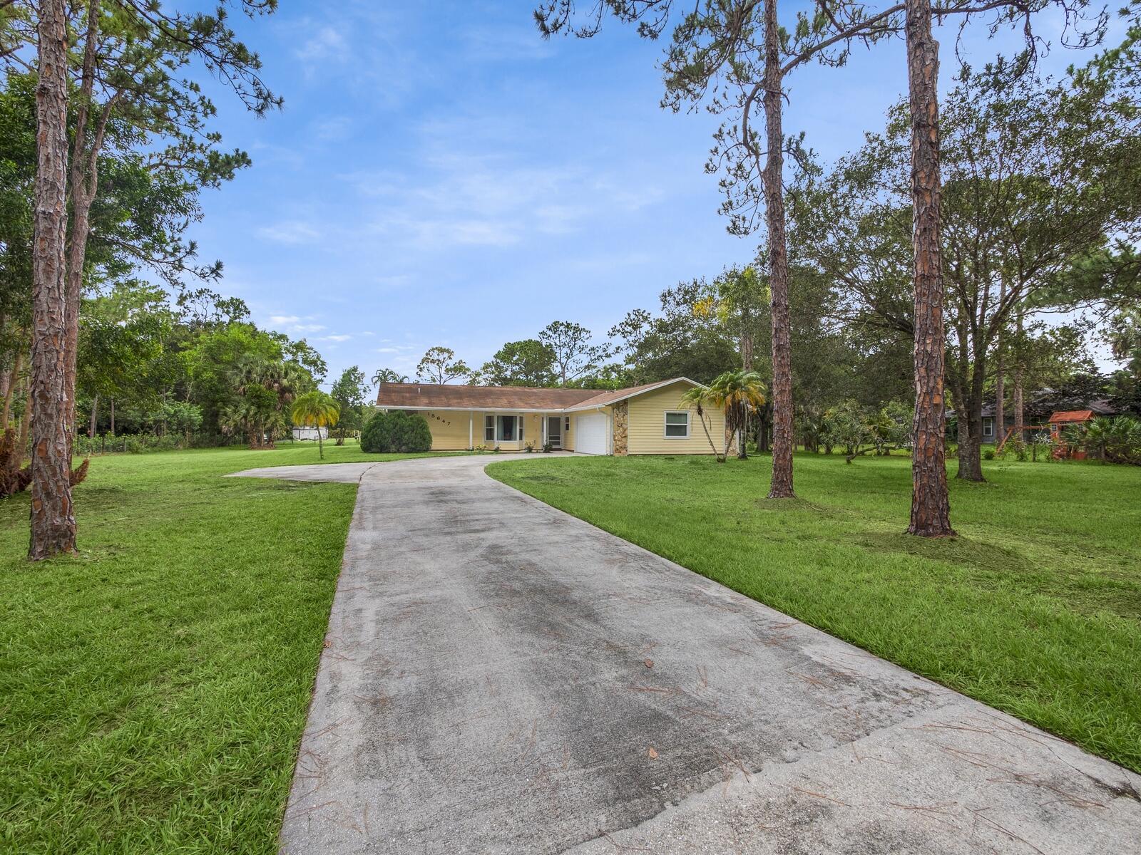 15647 116th Terrace N