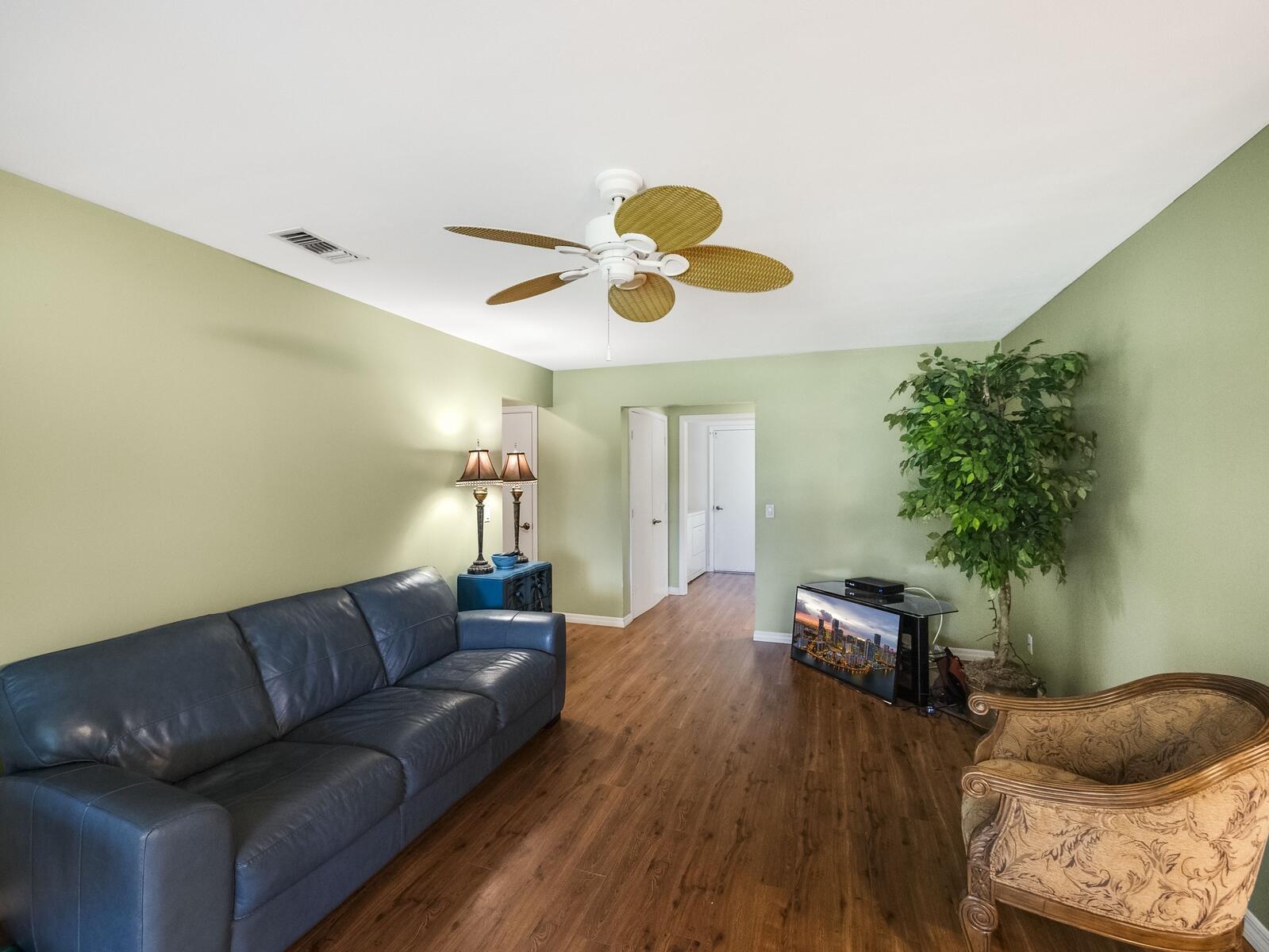 15647 116th Terrace N