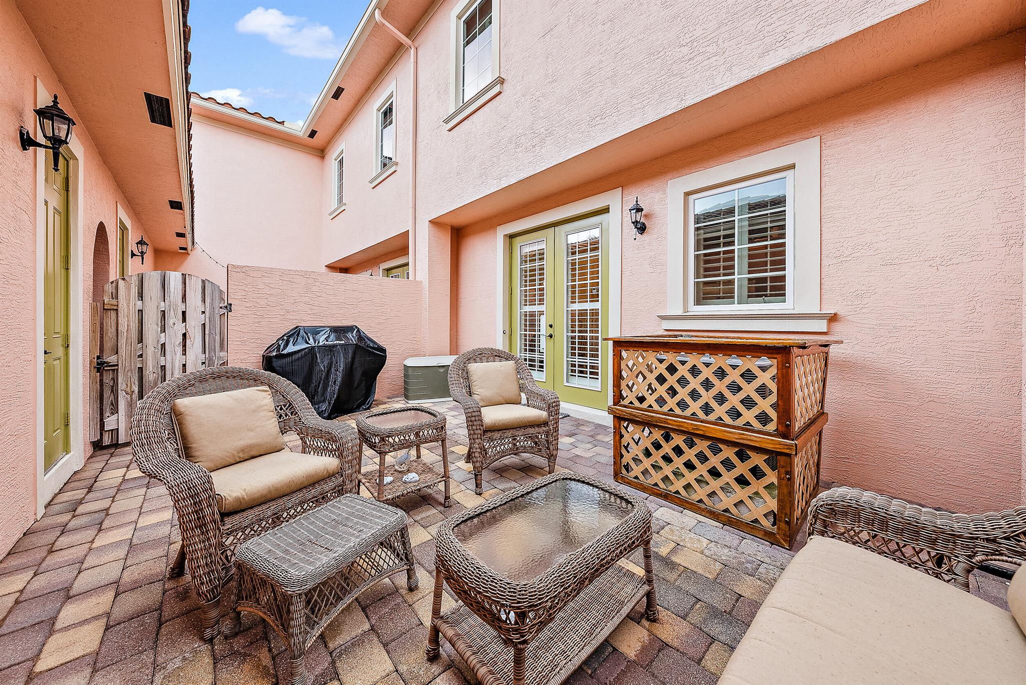 153 Glencullen Circle