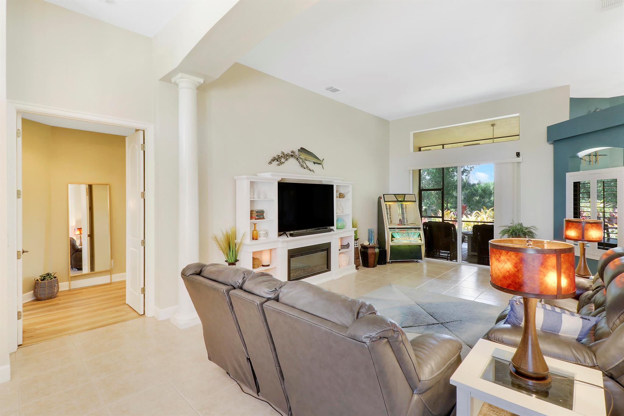 874 SW Grand Reserves Boulevard