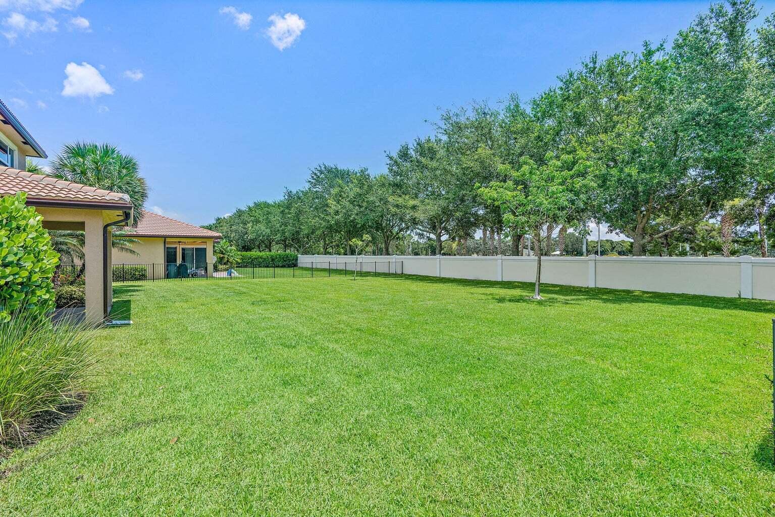 455 Rudder Cay Way