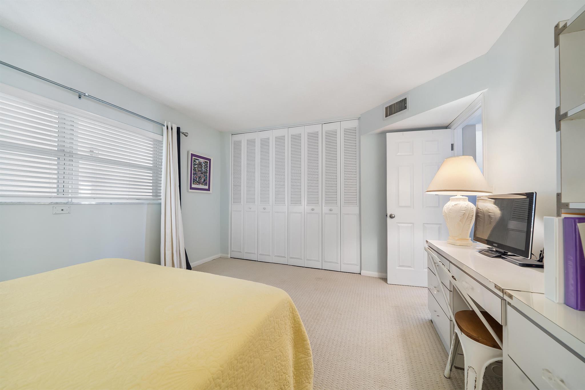501 Lake Shore Drive 503