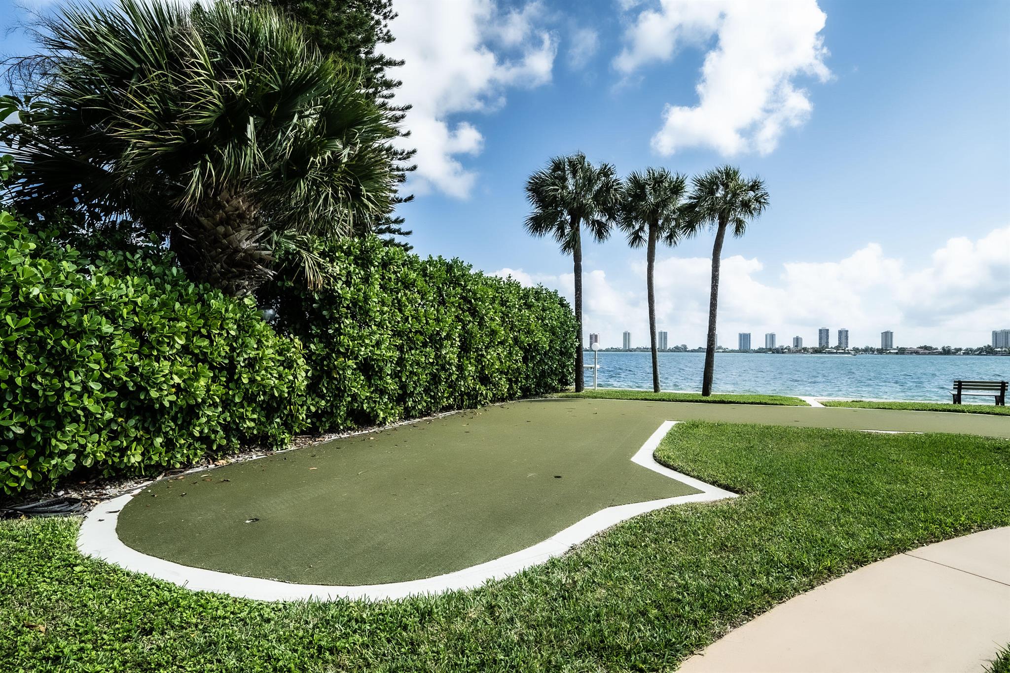 501 Lake Shore Drive 503