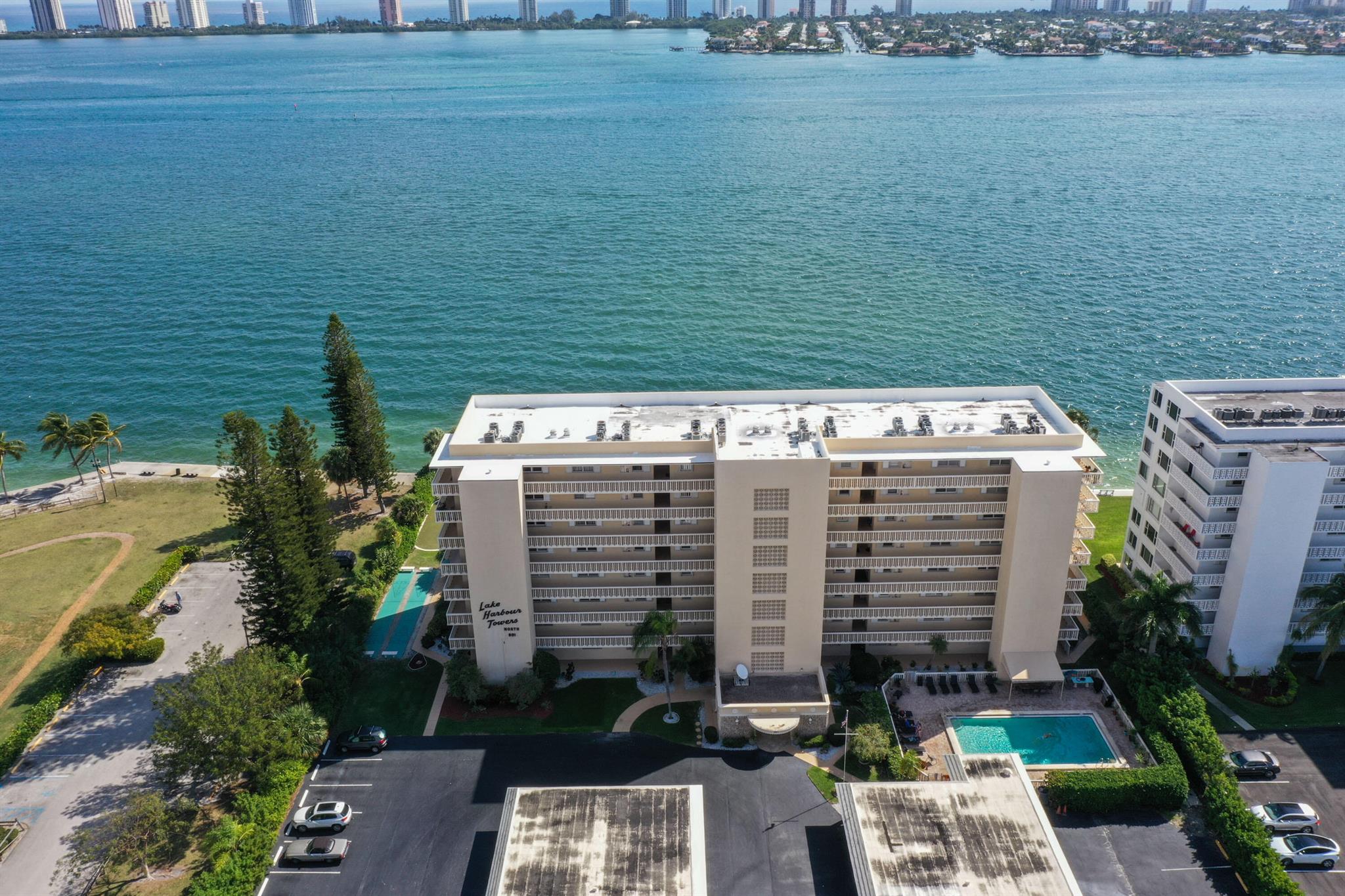 501 Lake Shore Drive 503