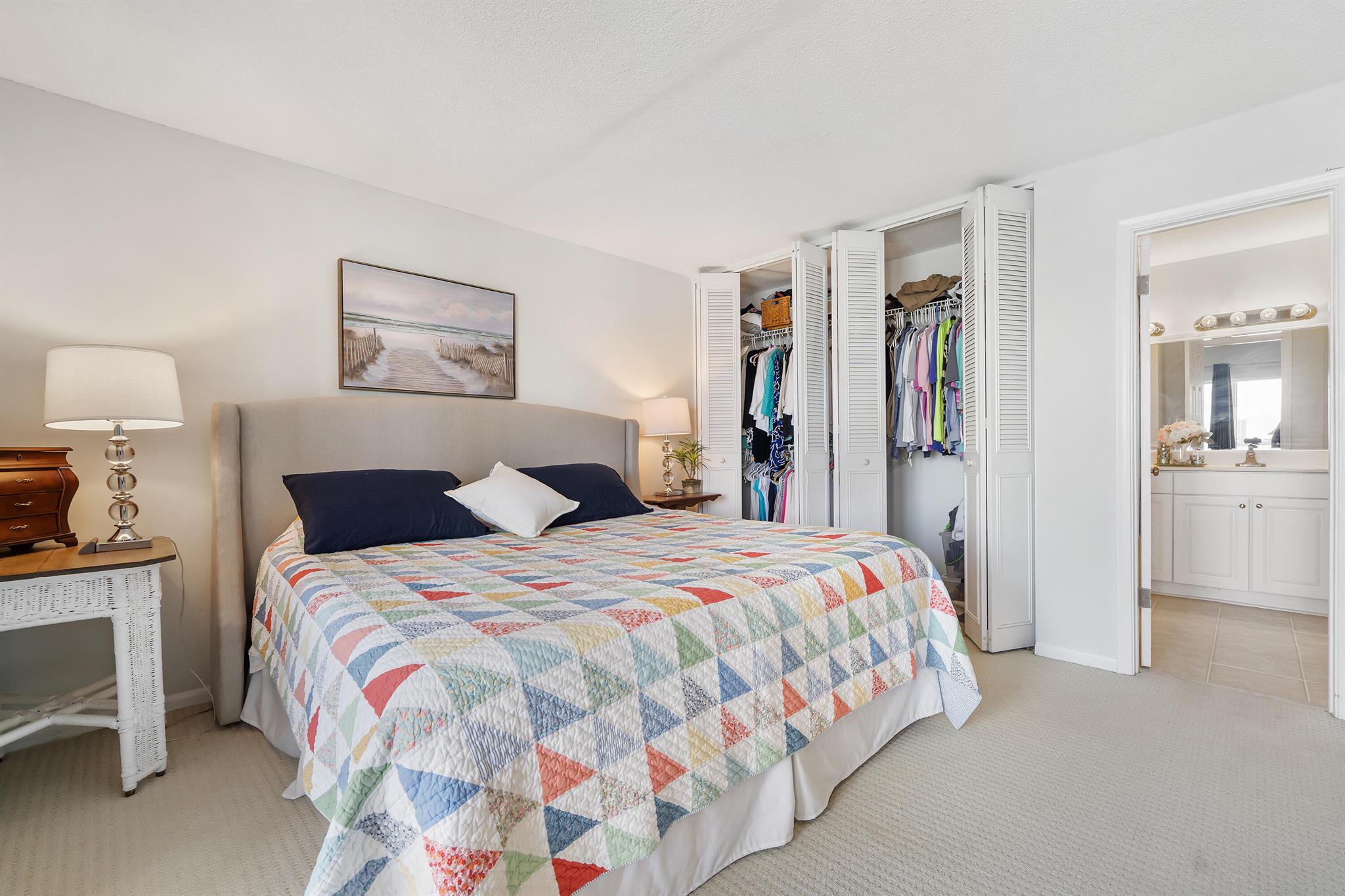 501 Lake Shore Drive 503