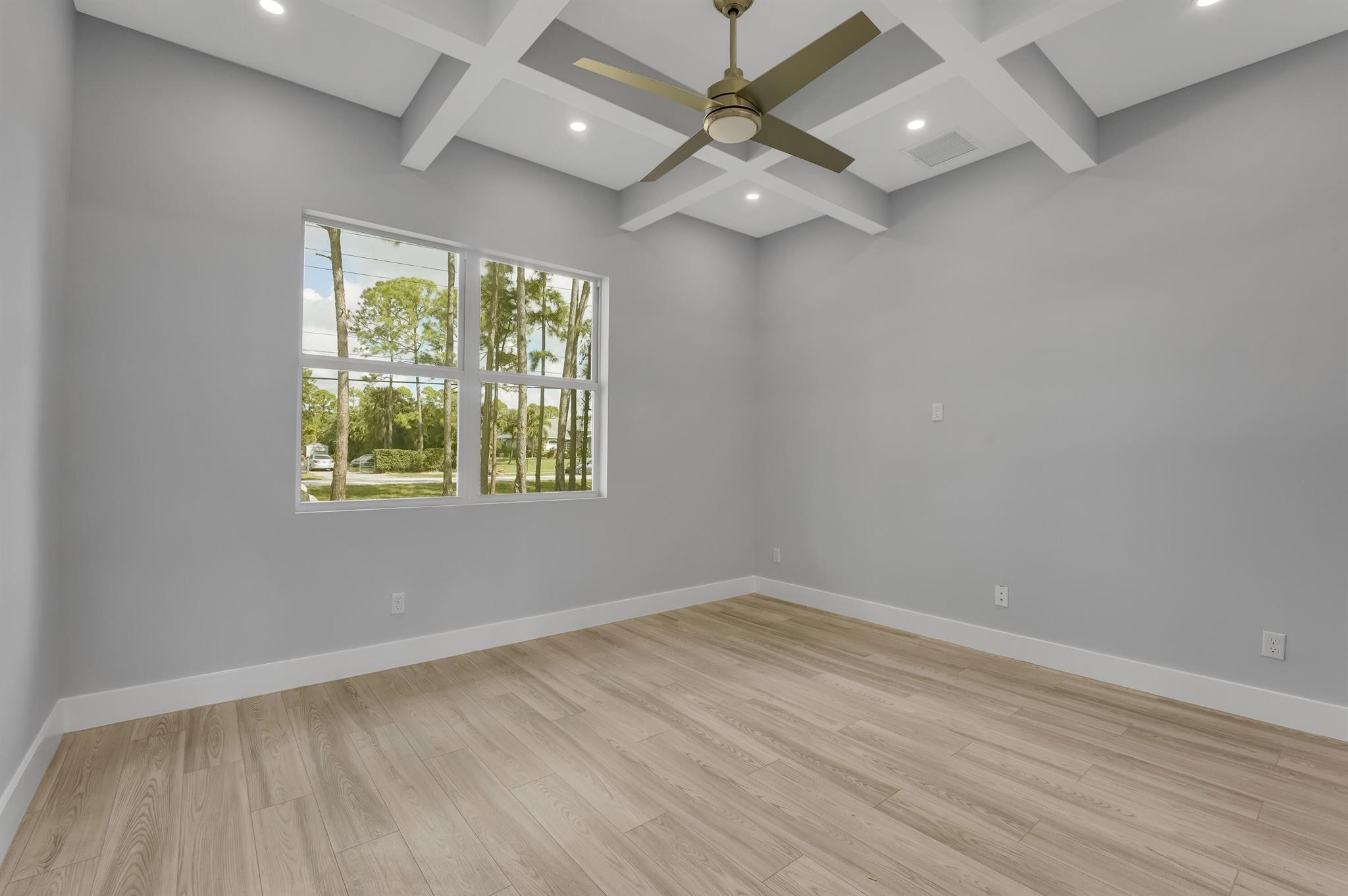 17100 Hamlin Boulevard