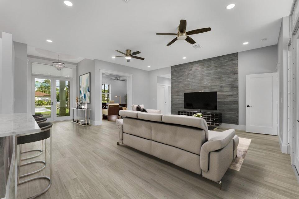 17100 Hamlin Boulevard