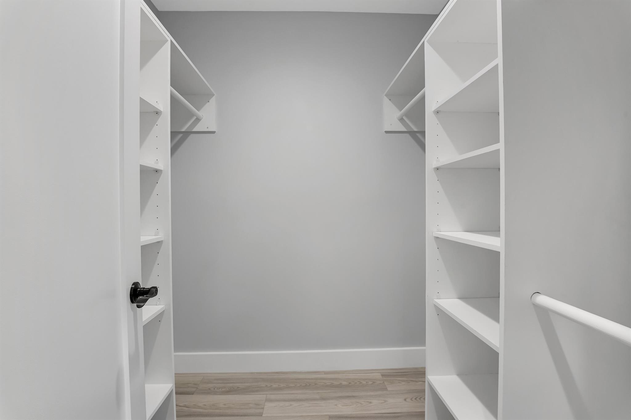 17100 Hamlin Boulevard