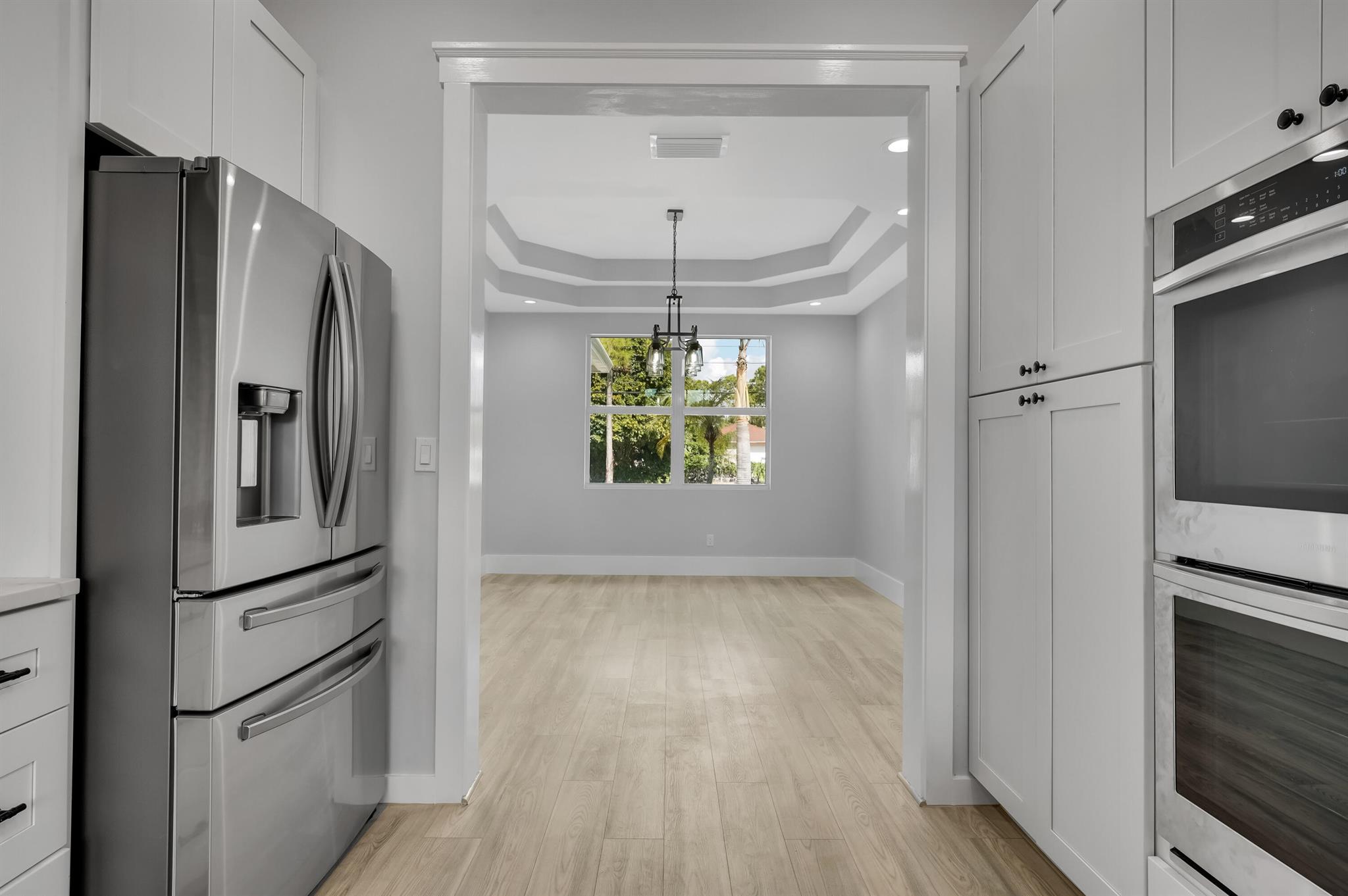 17100 Hamlin Boulevard