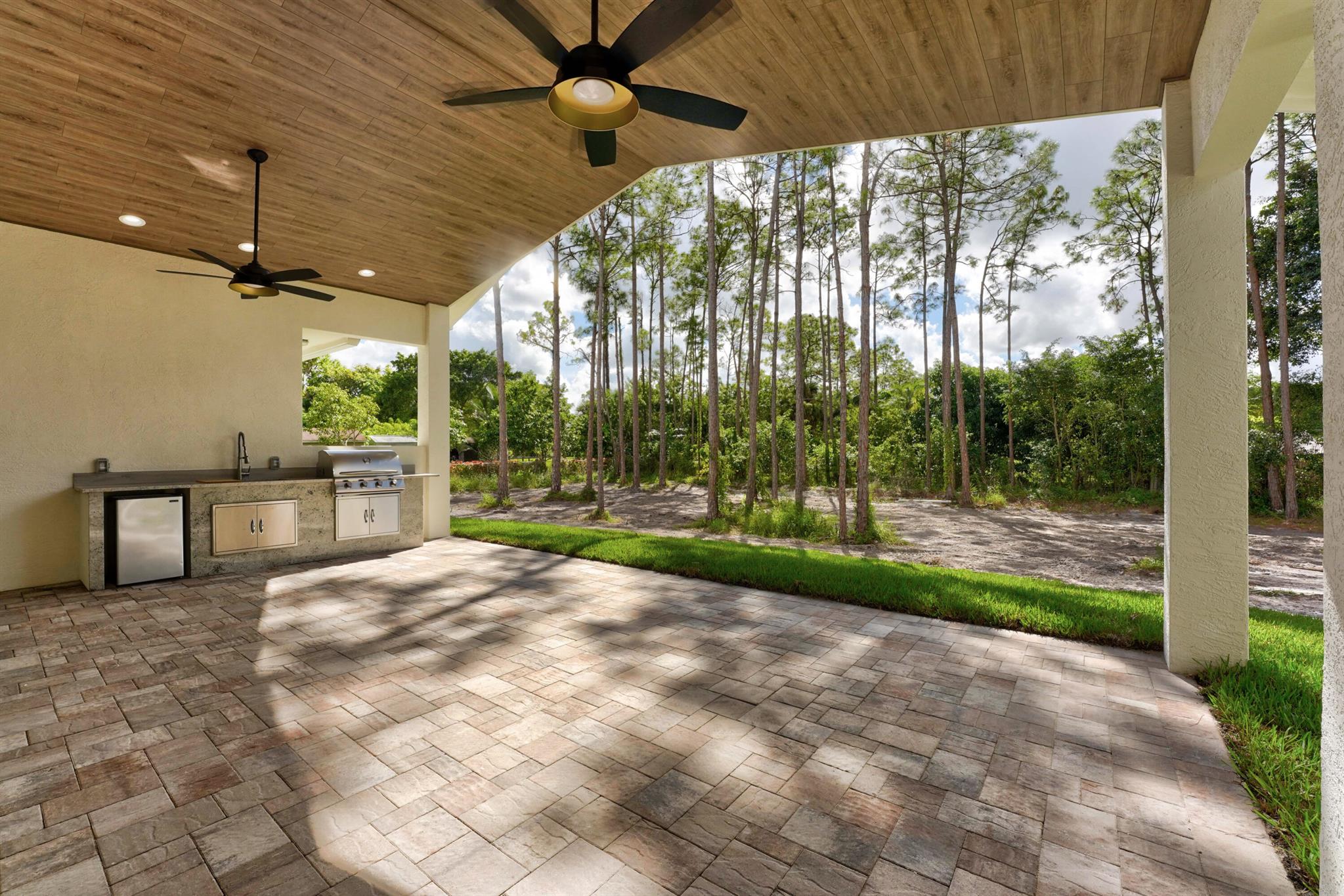 17100 Hamlin Boulevard