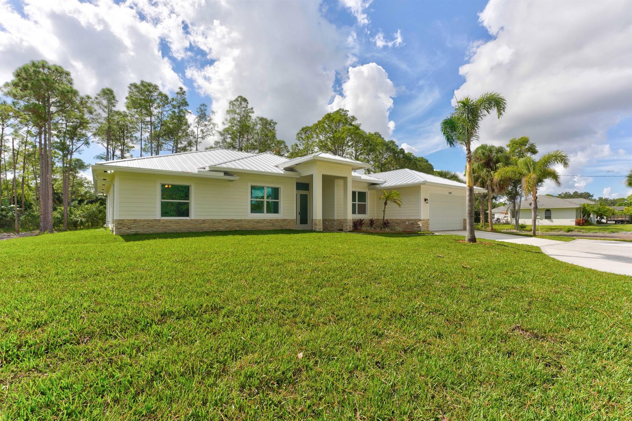 17100 Hamlin Boulevard