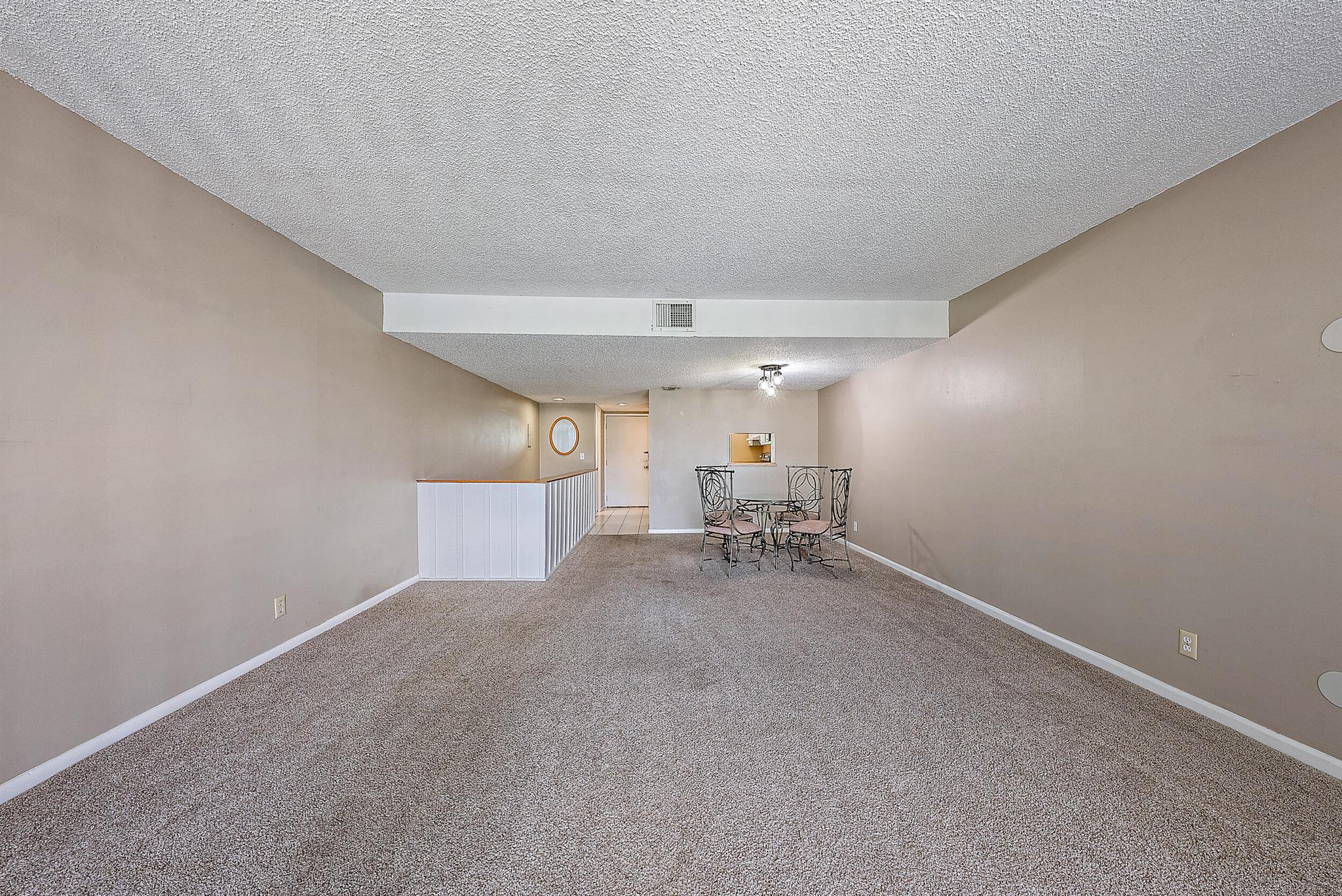 2828 Tennis Club Drive 208