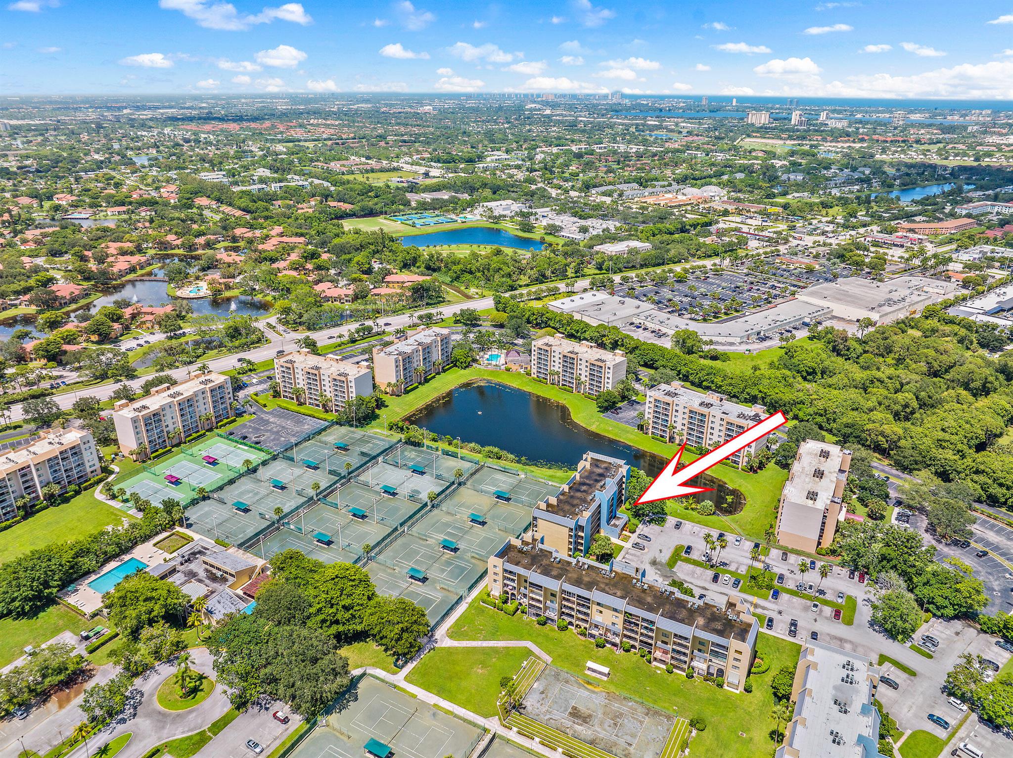 2828 Tennis Club Drive 208