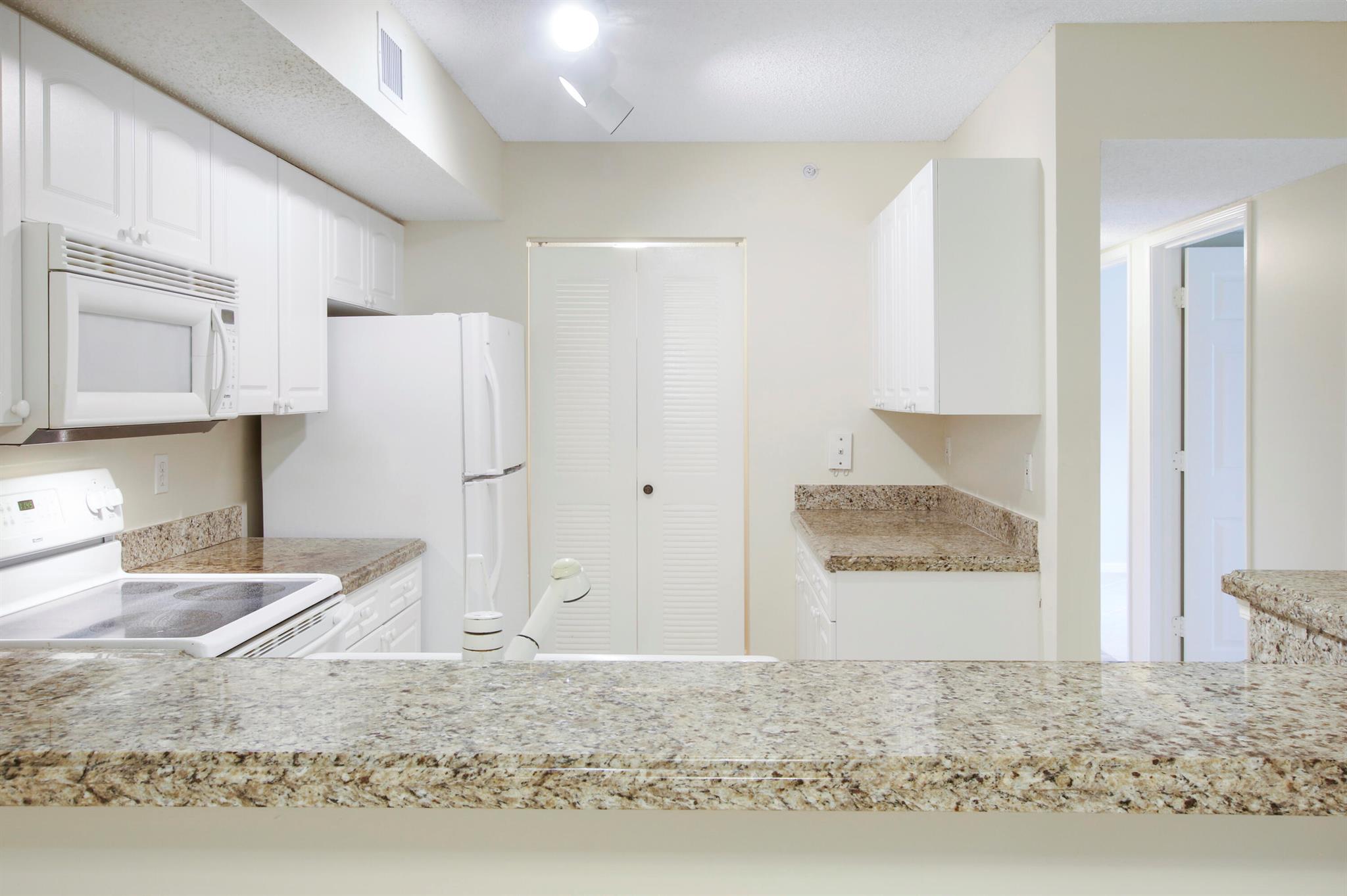 284 Village Blvd Boulevard 9112