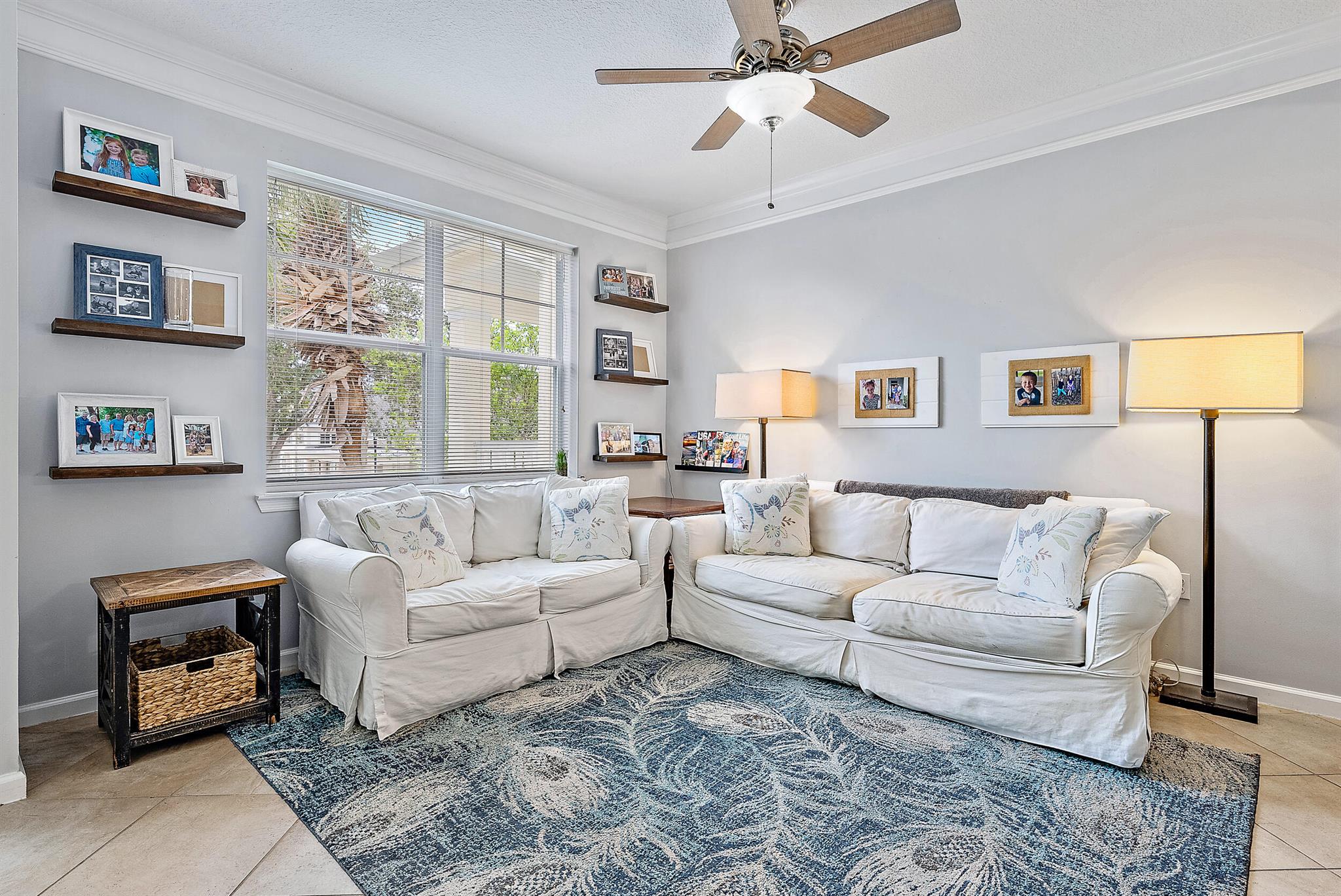 156 Aragon Way 105