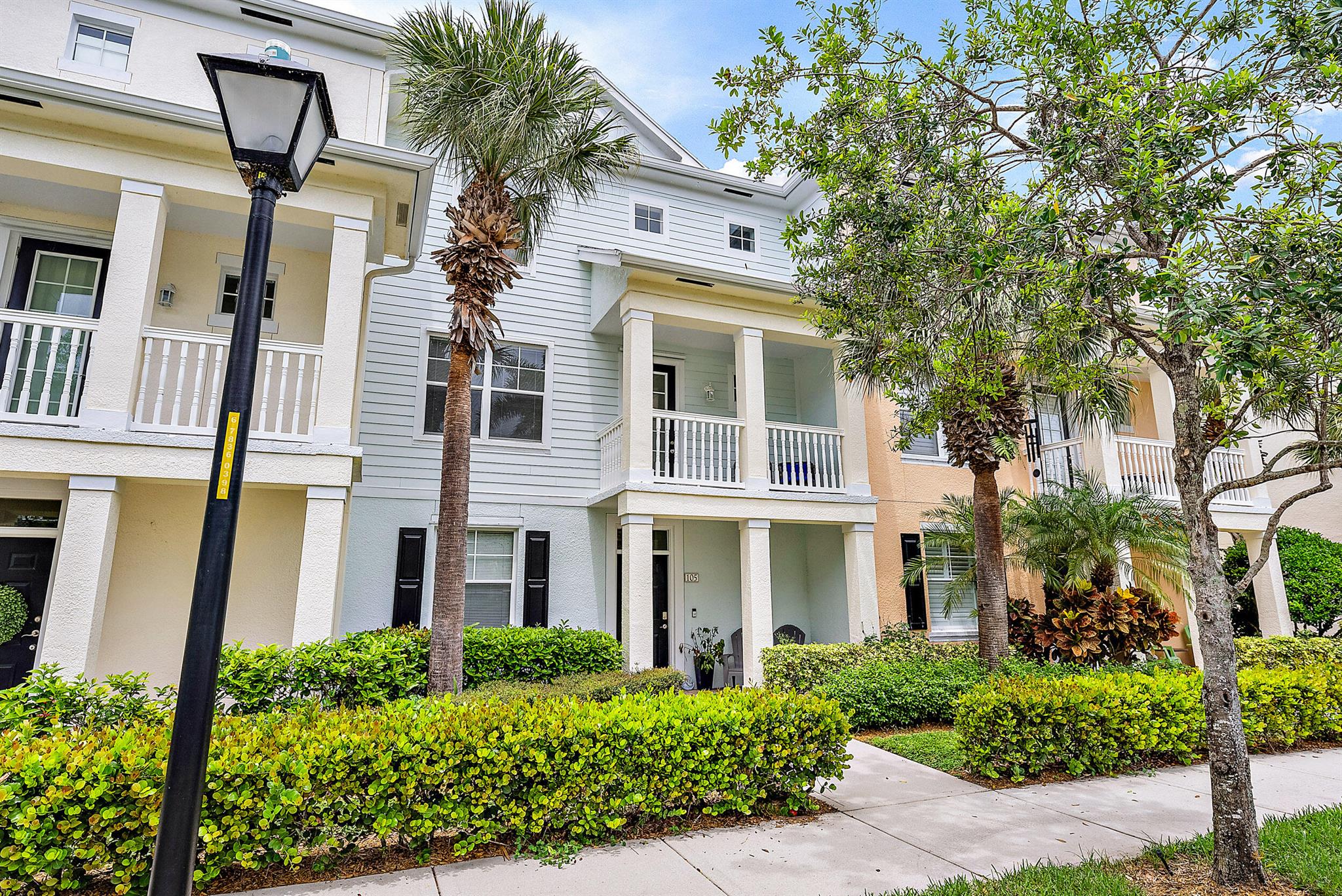156 Aragon Way 105