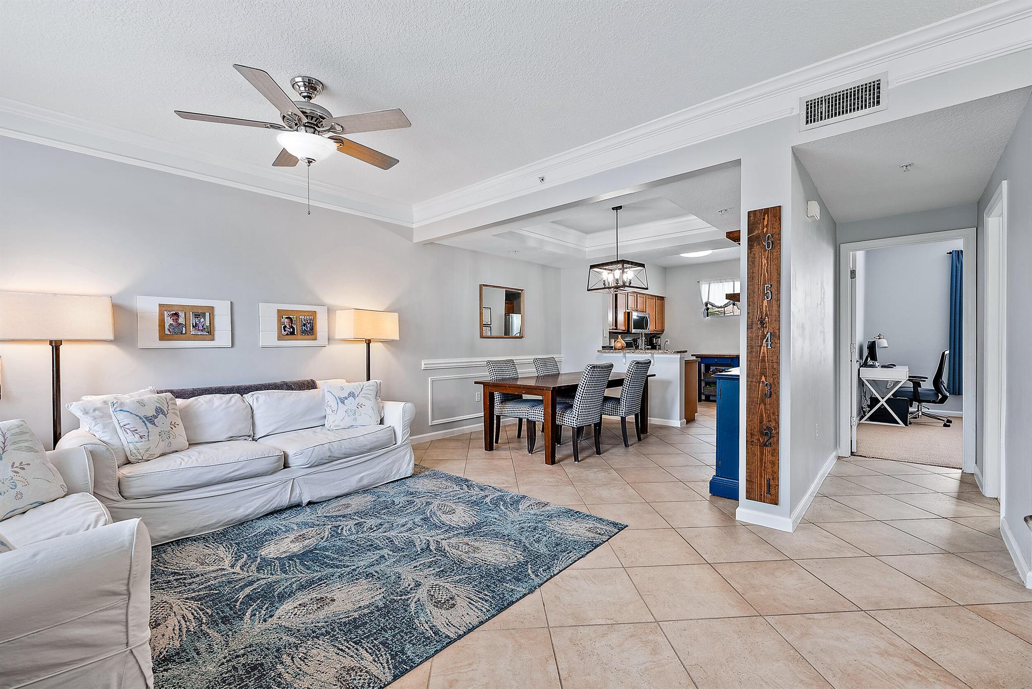 156 Aragon Way 105
