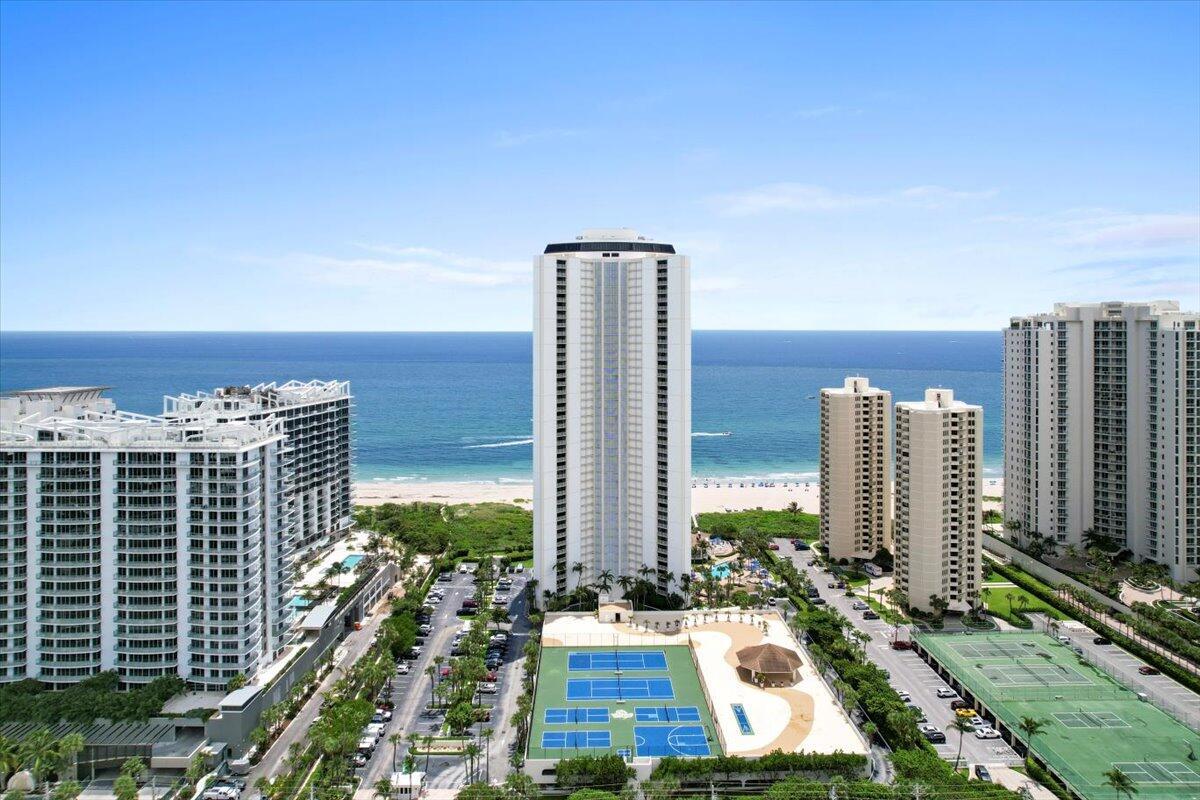 3000 N Ocean Drive 30b