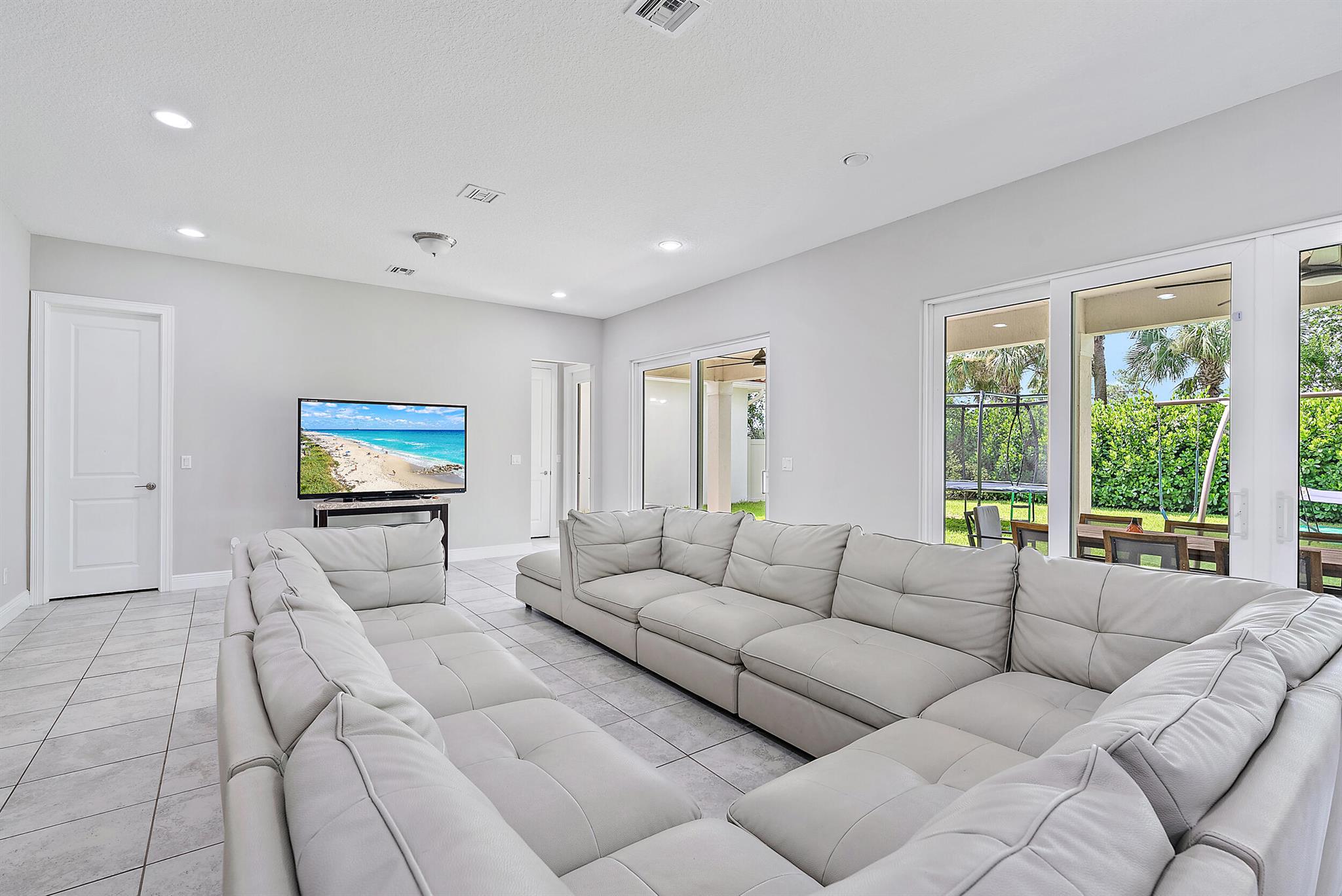 9186 Greenspire Lane