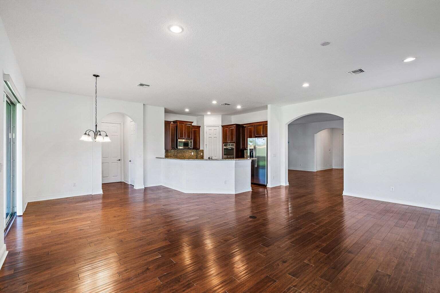 172 Manor Circle